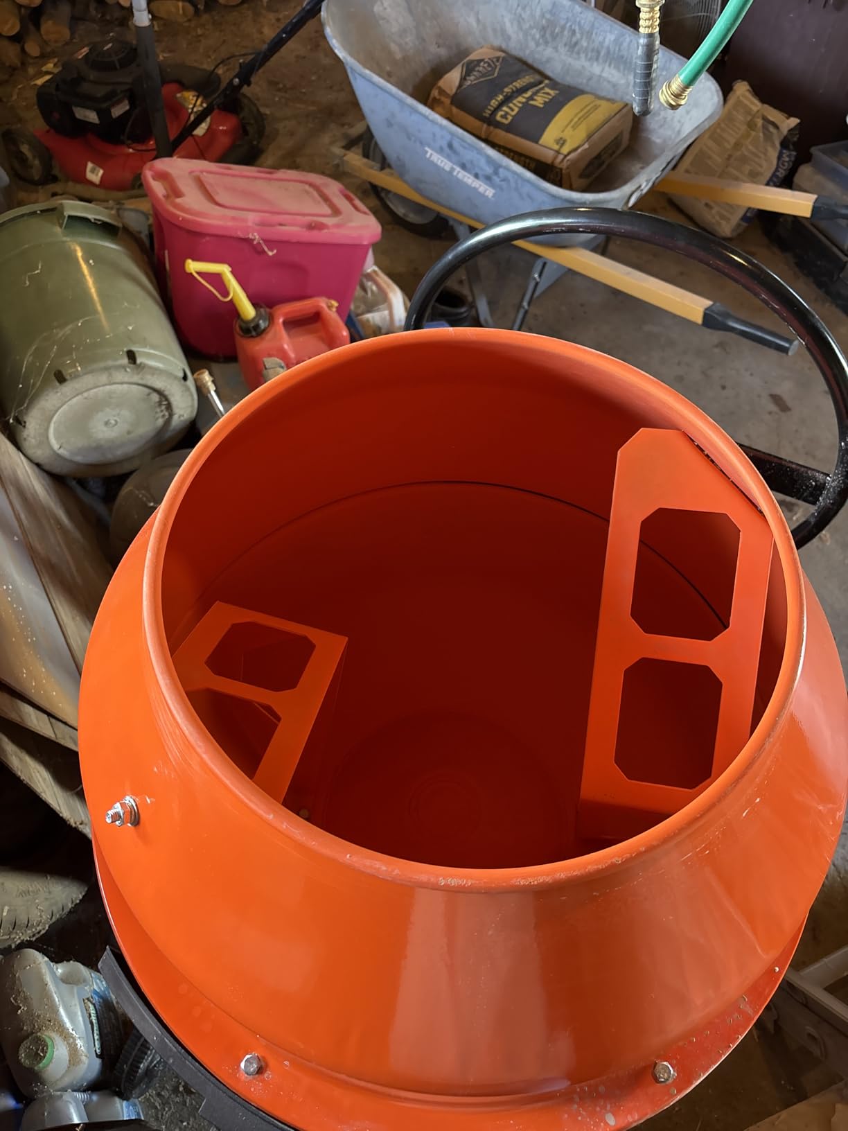 SPECRAFT 4.9 Cu.Ft. Electric Cement Mixer, 550W Portable Concrete Mixing Machine with 140L Drum, 110V Motor, 30RPM Rotation for Mortar, Stucco, and Feed customer photo 3