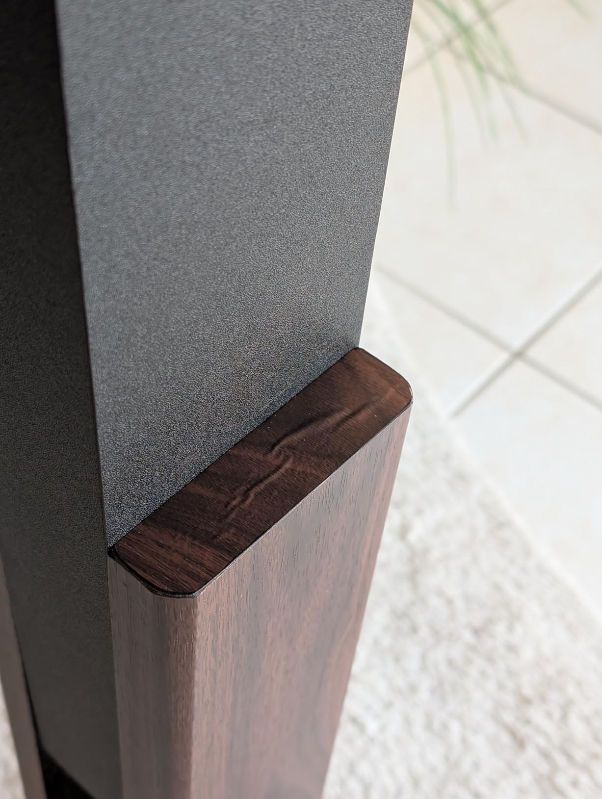 Wood Speaker Stands Pair 25-34 Inch Height Adjustable (63-84CM), Universal Desktop Floor Speaker Stands Studio Monitor Stands, Enhanced Audio Listening Experience for Home Theater, Black customer photo 2