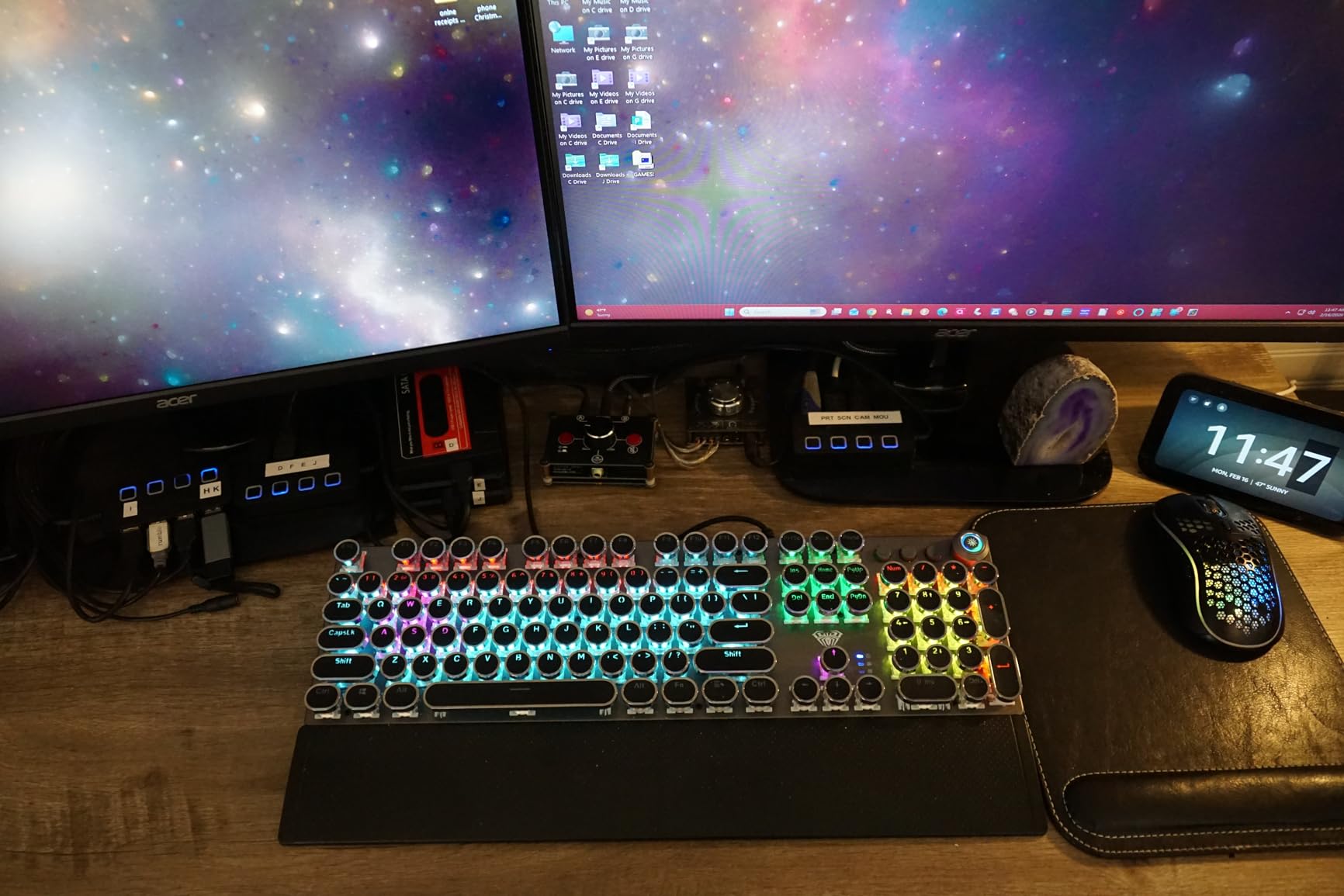 SABRENT USB C Hub 5-in-1 Docking Station, 10Gbps USB-A & USB-C Ports, 4K HDMI Output, 100W PD Input, 80W Charging, Aluminum USB Hub for Laptops/Phones/Tablets - HDR/HDCP (HB-TG5P) customer photo 1