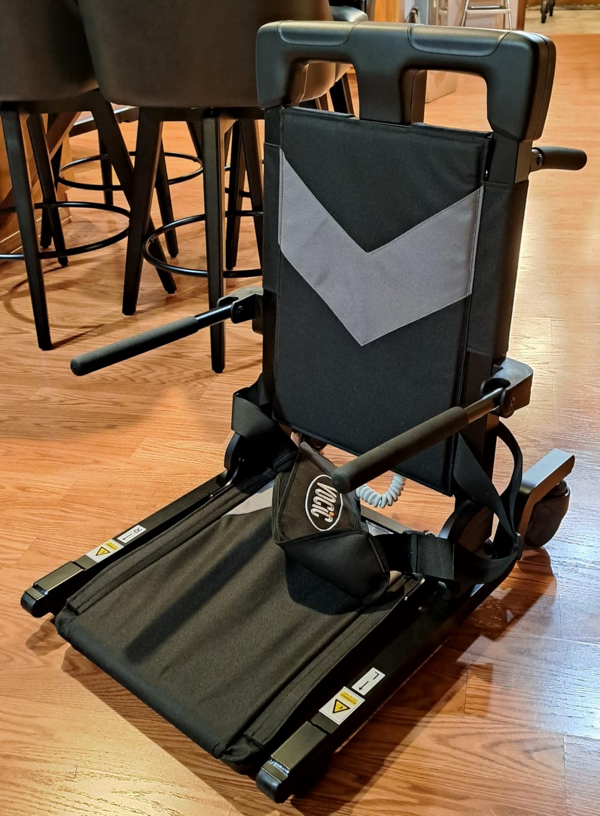VOCIC Movable Electric Chair Lift with 4 Wheels, Portable Rolling Chair Lift with T-Stabilized Base, Short-Distance Transport, Help Stand from Floor for Seniors, Supports 350 LBS, AX35 customer photo 2