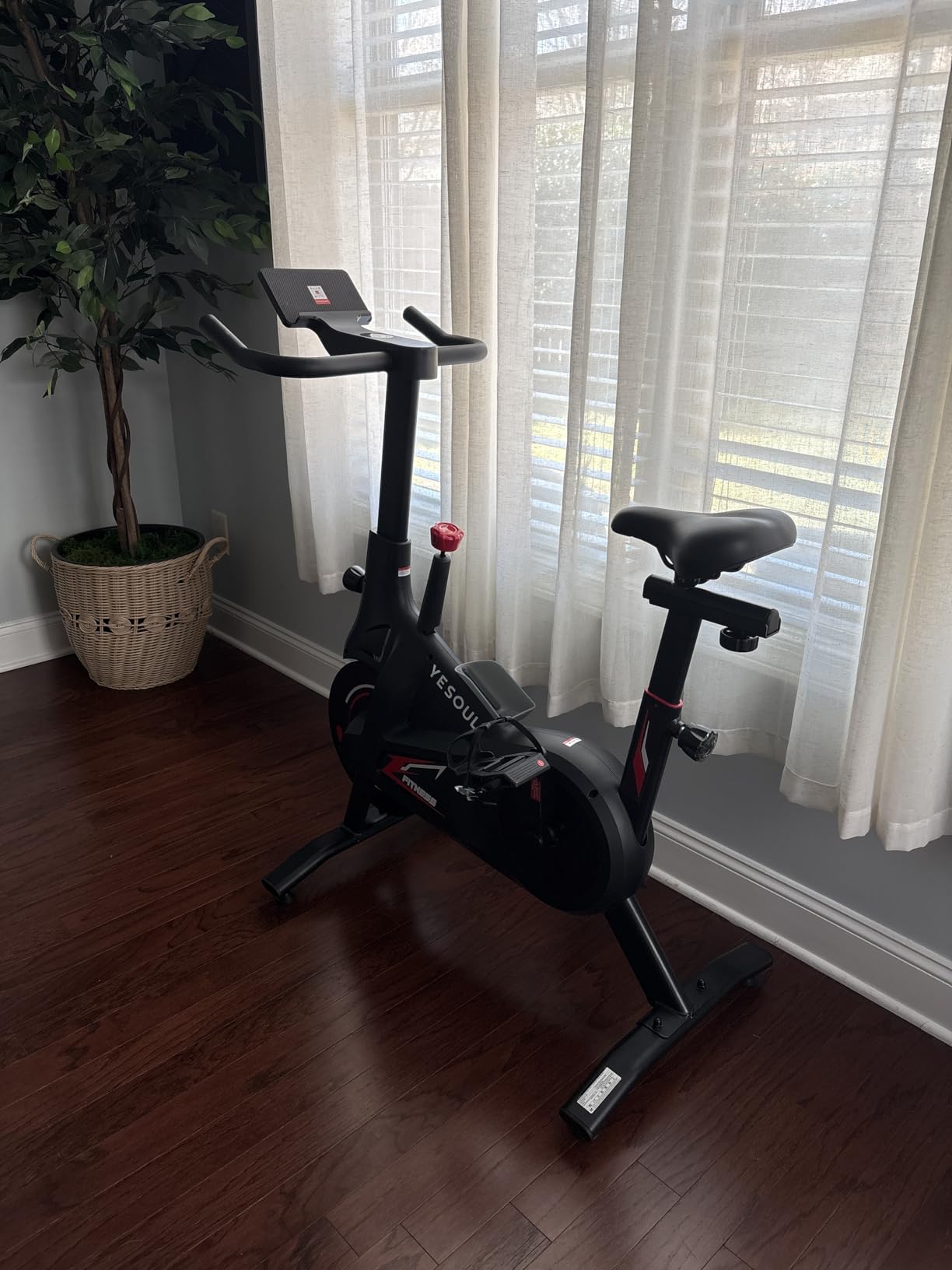YESOUL Exercise Bike for Home - Stationary Bike with Stable Triangle Frame, Silent Magnetic Resistance customer photo 1