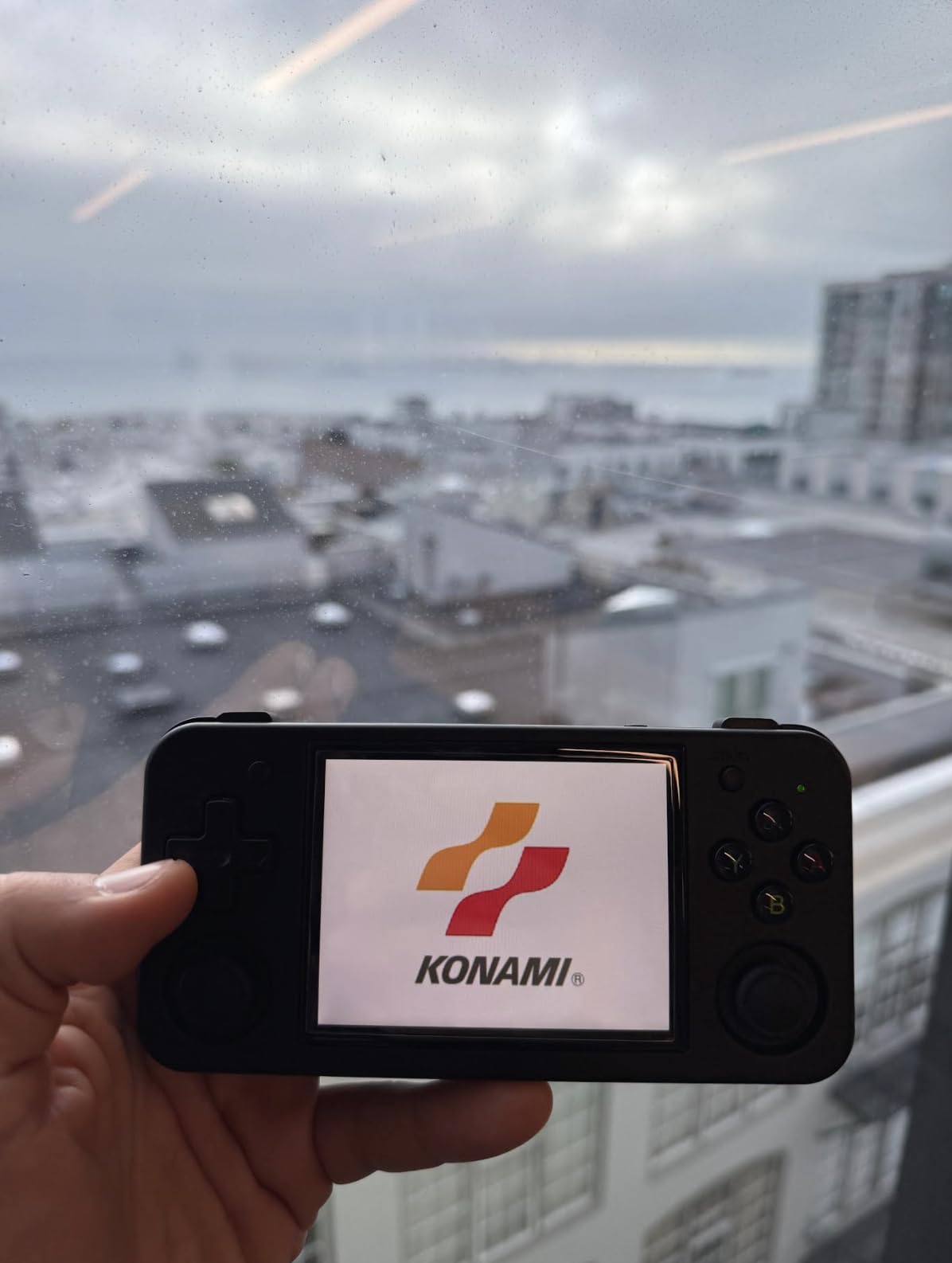 RG35XX H, Anbernic Retro Handheld Gaming Console with 64GTF Card, Dual Joystick Design 3.5-inch HD Screen Lasts up to 8 Hours High-Capacity Battery for Better Experience (64G Jet) customer photo 1