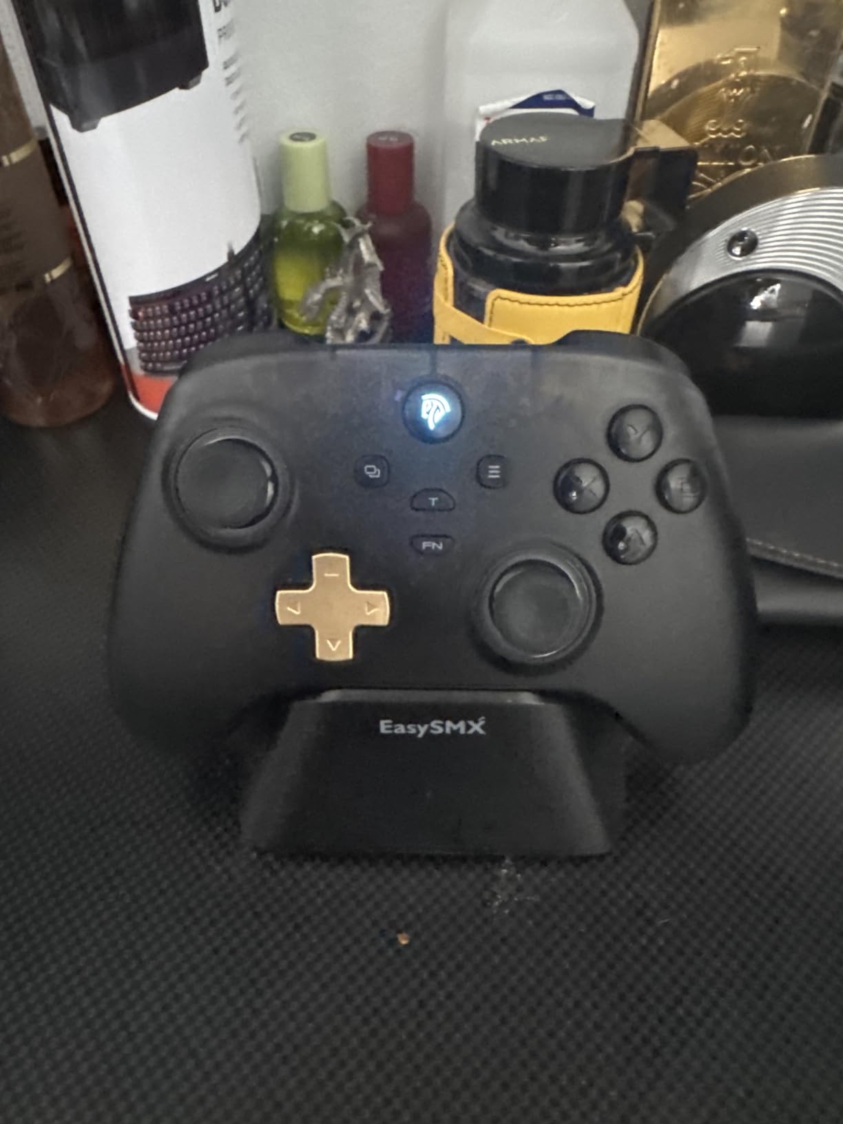 EasySMX D05 PC Controller - Enhanced Wireless Bluetooth Pro Controller with Charging Dock/Hall Sensor/RGB Lighting - No Stick Drift, No Dead Zone customer photo 1