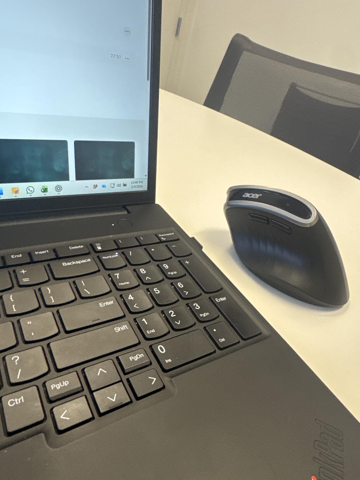 acer Ergonomic Mouse Wireless, Vertical Computer Mouse for Office, Ergo Mice Rechargeable for Medium to Large Sized Hands, 2.4GHz USB Receiver, 800/1200/1600 DPI, 6 Buttons for Laptop, PC and Desktop customer photo 1