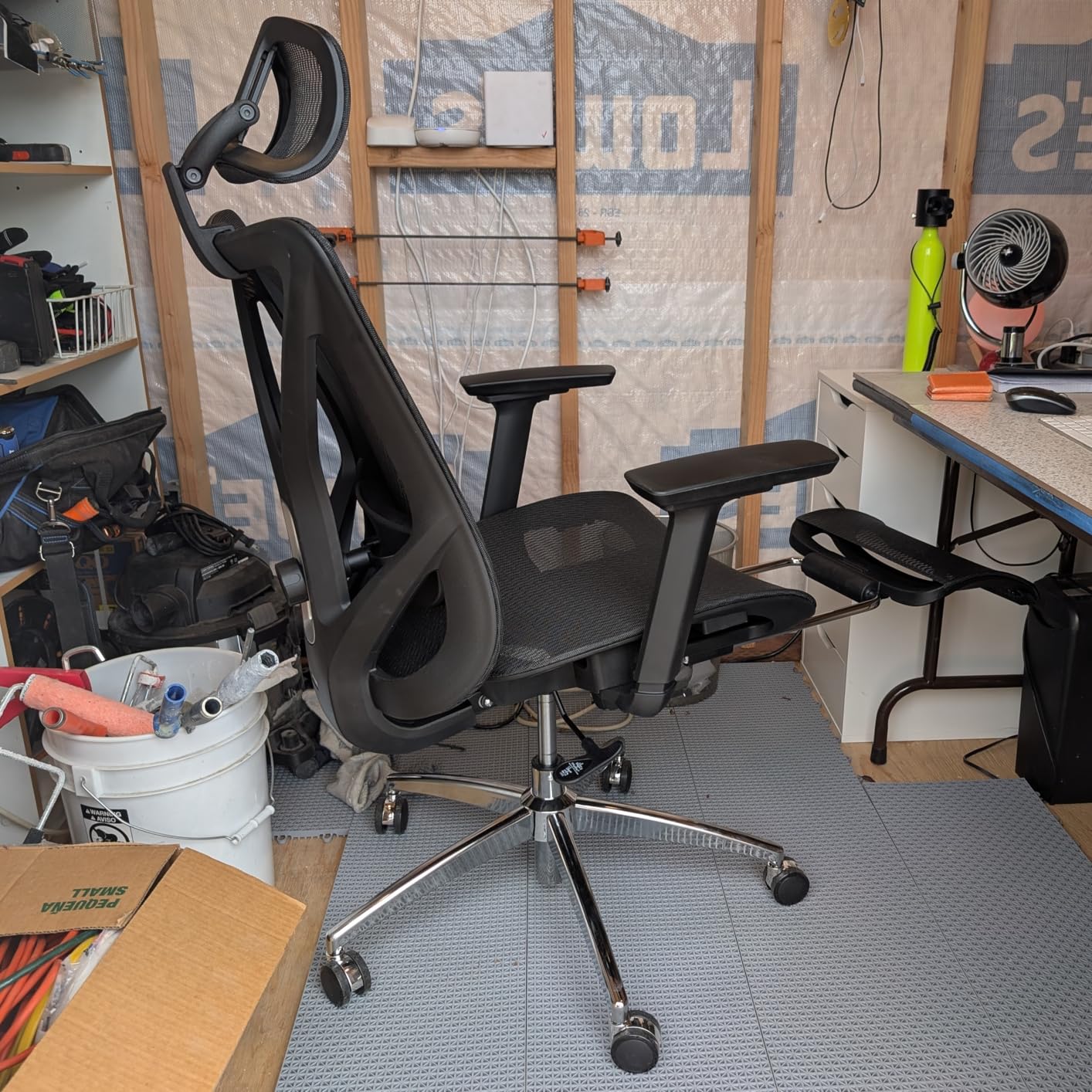 GABRYLLY Ergonomic Office Chair with Footrest, 135° Reclining Desk Chair with Adjustable Lumbar Support, 3D Armrest, Headrest & Large Steel Base, 300LBS Heavy Duty Mesh Chair customer photo 2