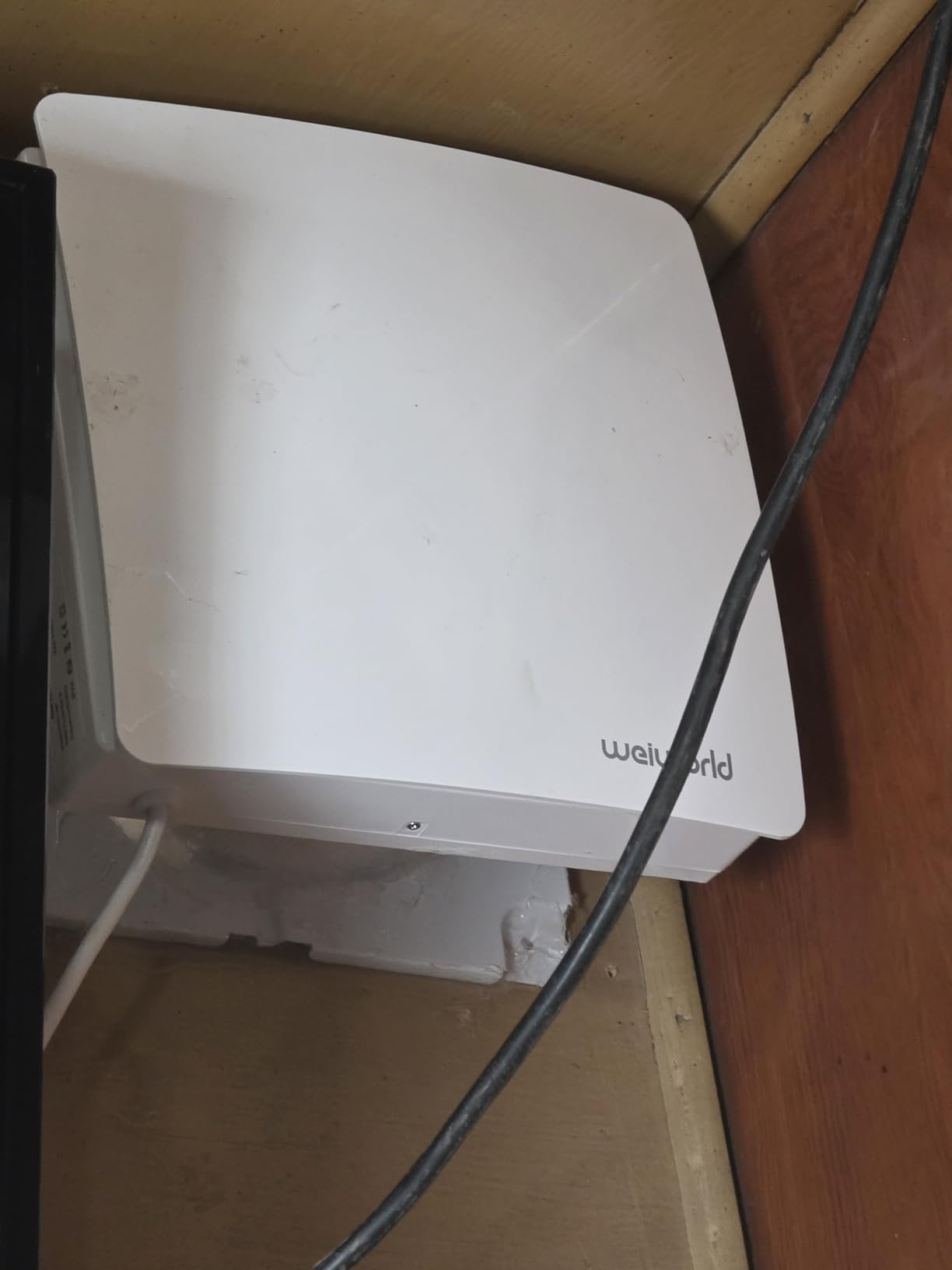Heat Recovery Ventilator with Ceramic Heat Exchanger, Wall-Mounted Fresh Air System with WiFi/Remote Control customer photo 1