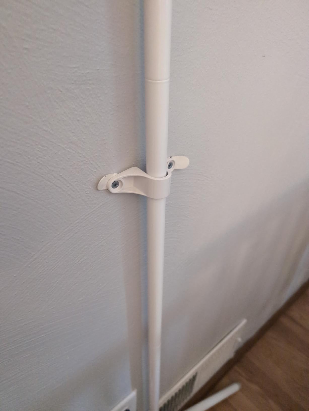 Nanit Nursery Bundle Smart Baby Monitor with Wall Mount - 1080p HD Wi-Fi Camera, Sensor-Free Breathing Monitoring, Sleep Tracking, Two-Way Audio, Night Vision, Motion & Cry Notifications, White customer photo 2