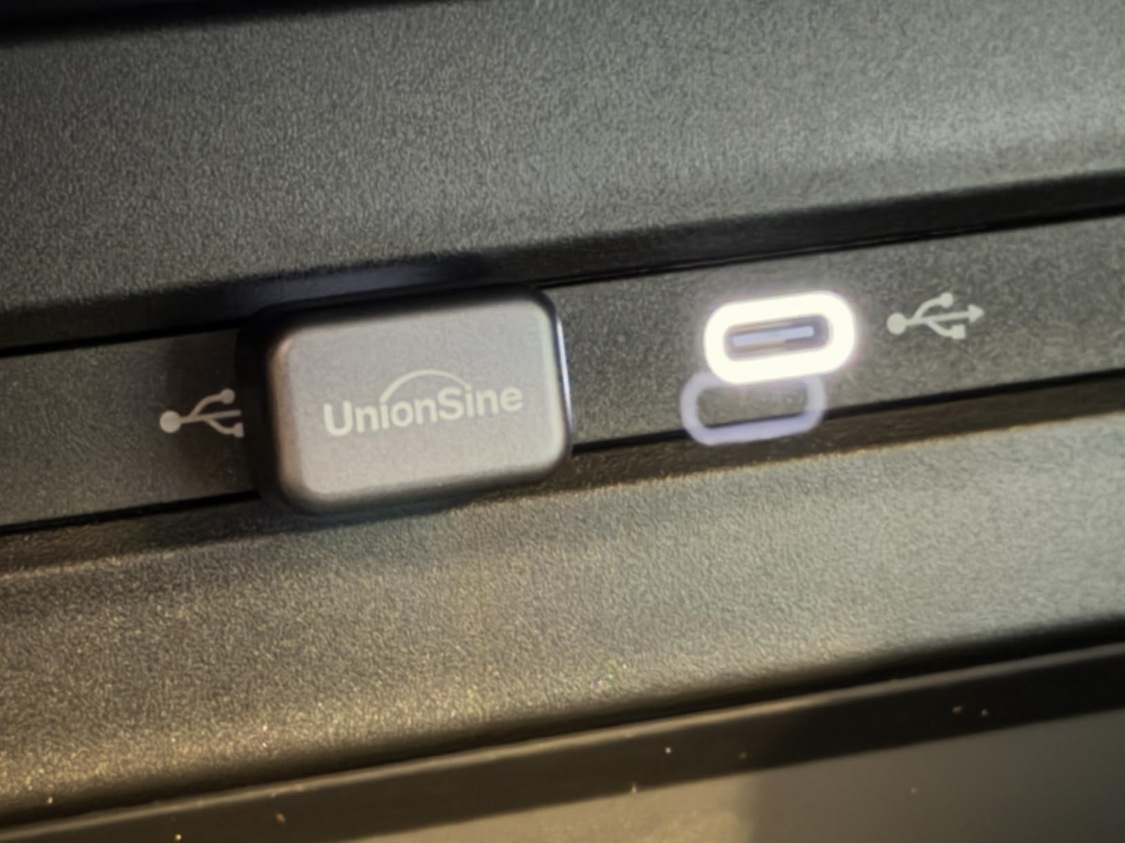 UnionSine USB C External SSD 128GB, USB3.2 Solid State Flash Drive Up to 450MB/s, Mini Type-C USB Drive SSD-Stick for iPhone 15/16/17 Series, Android Phone, Laptop, Tablet, TV, Car Audio customer photo 1