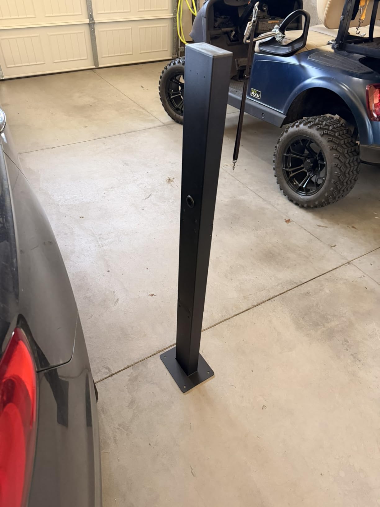 Outdoor EV Charger Pedestal for Tesla & J1772 Charger,Heavy Duty,Corrosion Resistant,Stable,Compact,Easy to Install customer photo 2