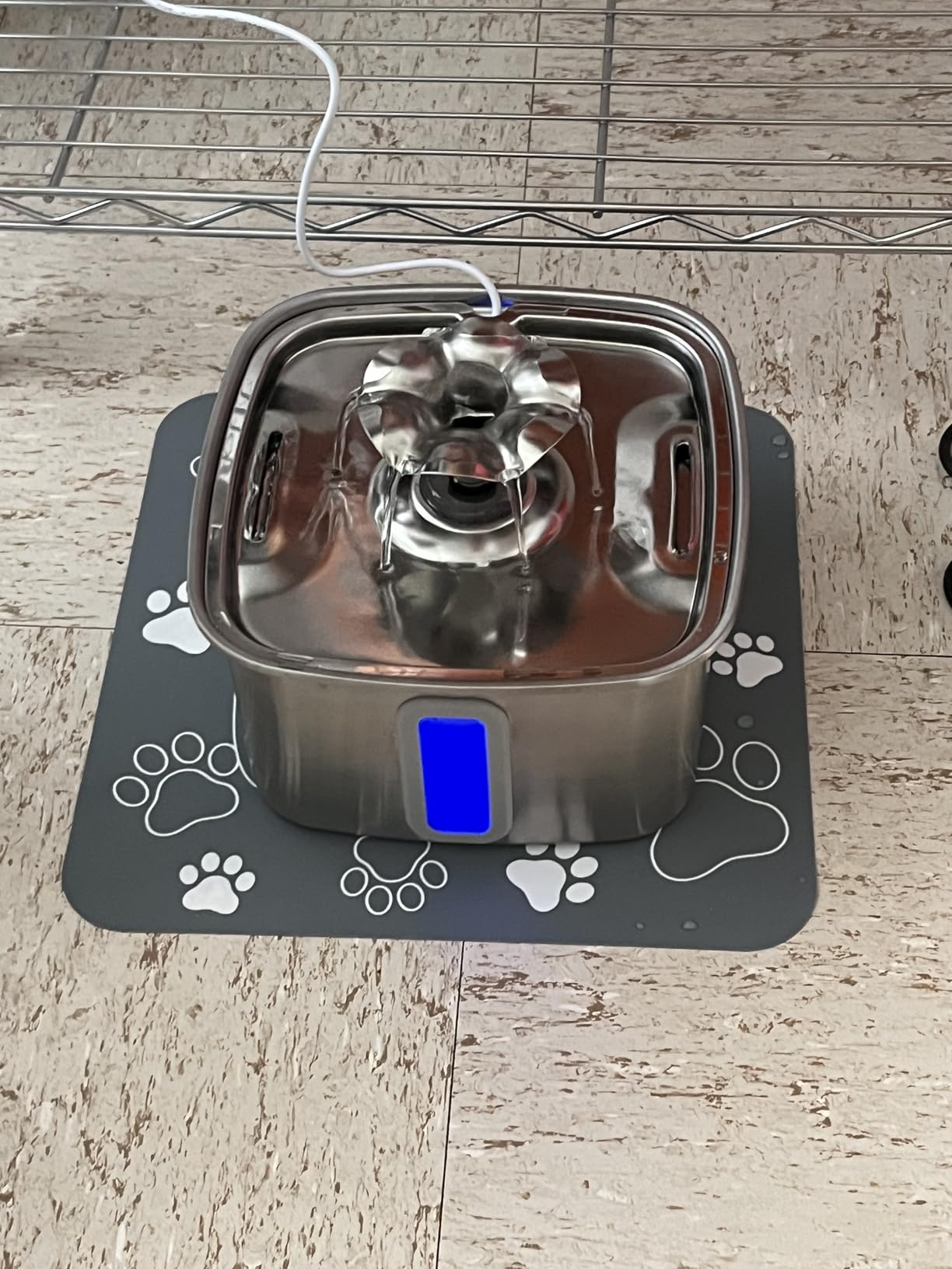 Veken Innovation Award Winner Stainless Steel Cat Water Fountain, 108oz/3.2L Automatic Pet Fountain Dog Water Dispenser with 6 Replacement Filters & Silicone Mat for Cats, Dogs, Multiple Pets (Silver) customer photo 1