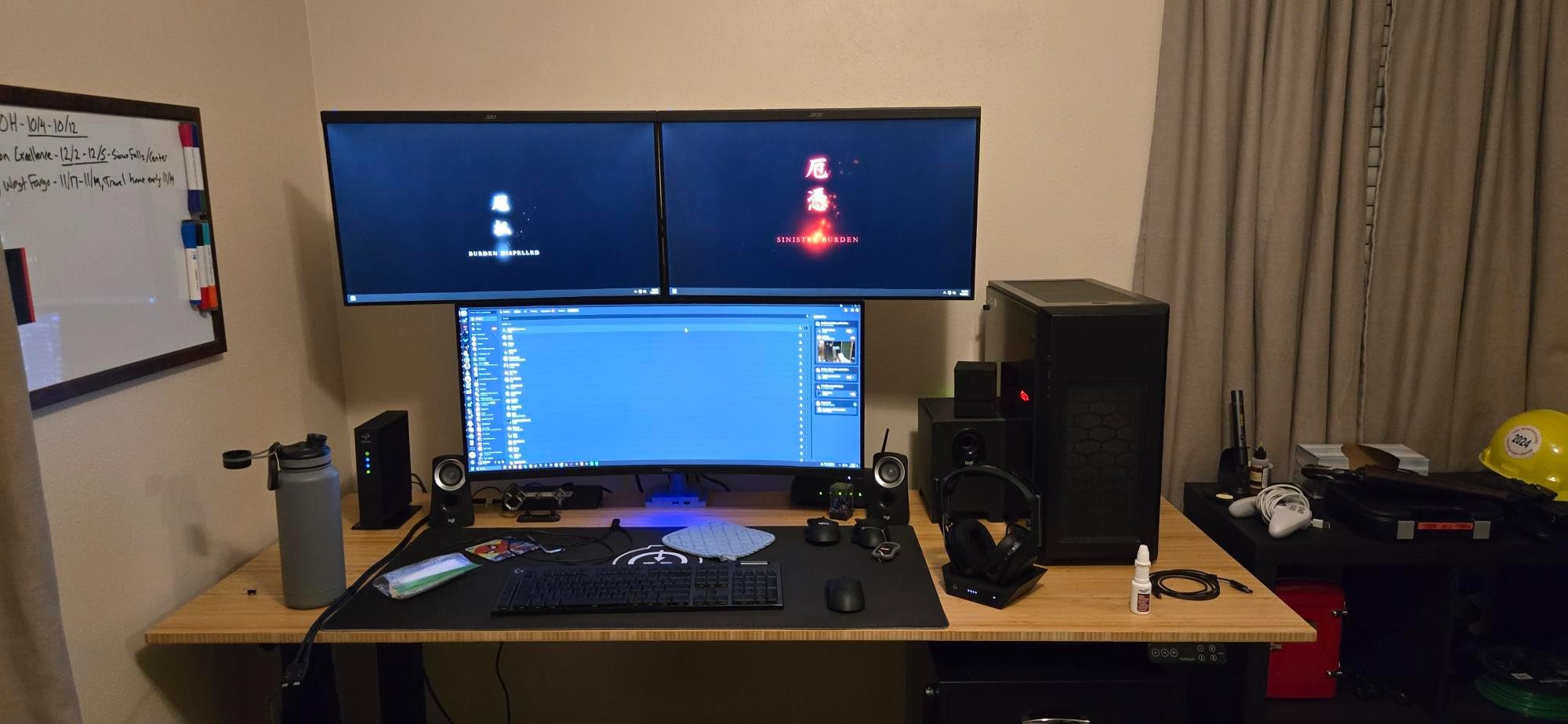 Mount-It! Triple Monitor Stand for Desk, 3 Arm Monitor Mount with Gas Spring Adjustment, Fits 13-32 Inch Screens up to 17.6 lbs per Arm, VESA 75 & 100, Clamp or Grommet Base, USB-C & A Ports, White customer photo 1