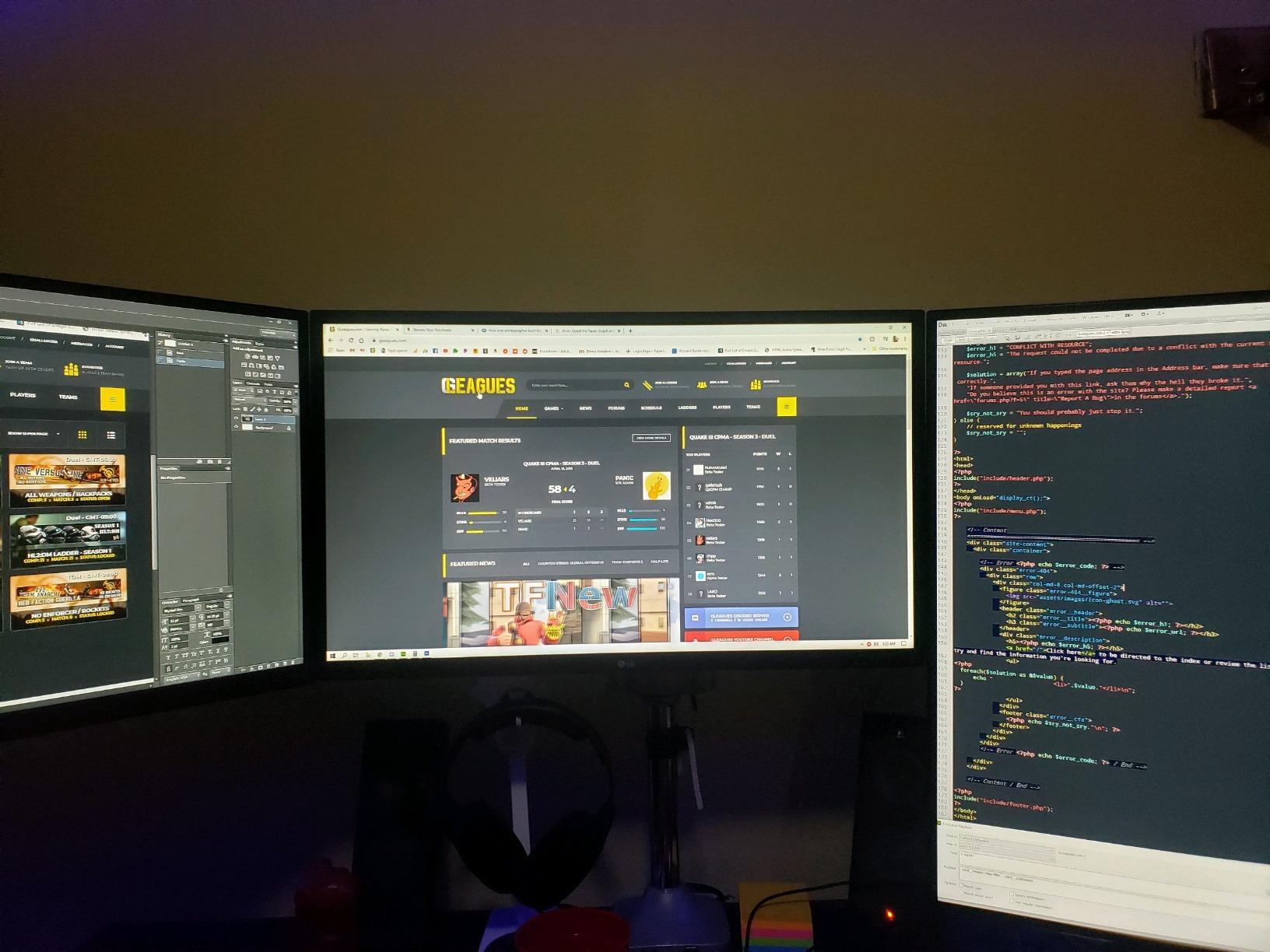 Mount-It! Triple Monitor Stand for Desk, 3 Arm Monitor Mount with Gas Spring Adjustment, Fits 13-32 Inch Screens up to 17.6 lbs per Arm, VESA 75 & 100, Clamp or Grommet Base, USB-C & A Ports, White customer photo 2