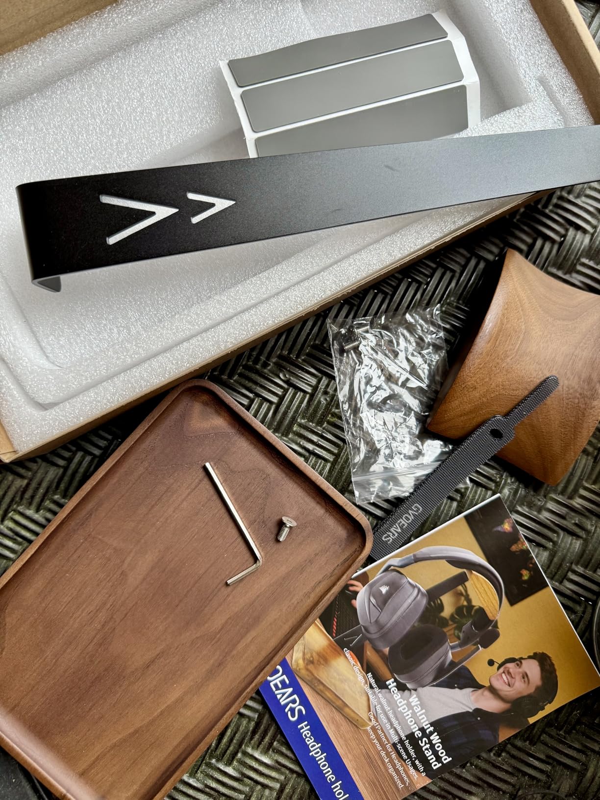 GEVO Walnut Headphone Stand, Wood Headset Stand for Desk, Universal Headphone Holder Gaming Headset Rack with Storage Base customer photo 1