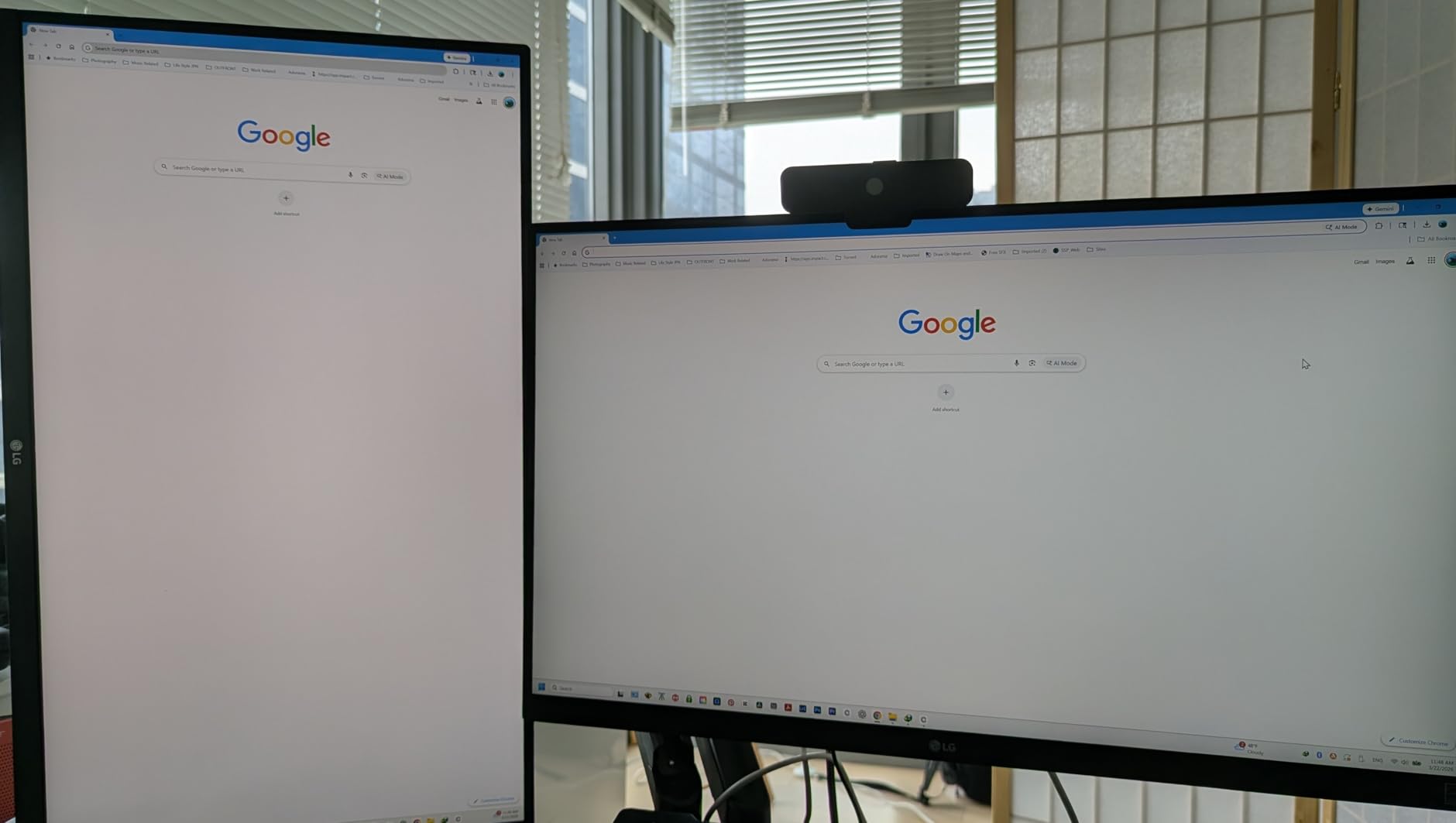 ErGear Single Monitor Arm, Fully Adjustable Monitor Mount for 13-34 Inch Screens, Fast Install Computer Monitor Stand with Tool-Free VESA Mount, Cable Management, Holds 19.8 lbs, Max VESA 100x100mm customer photo 1