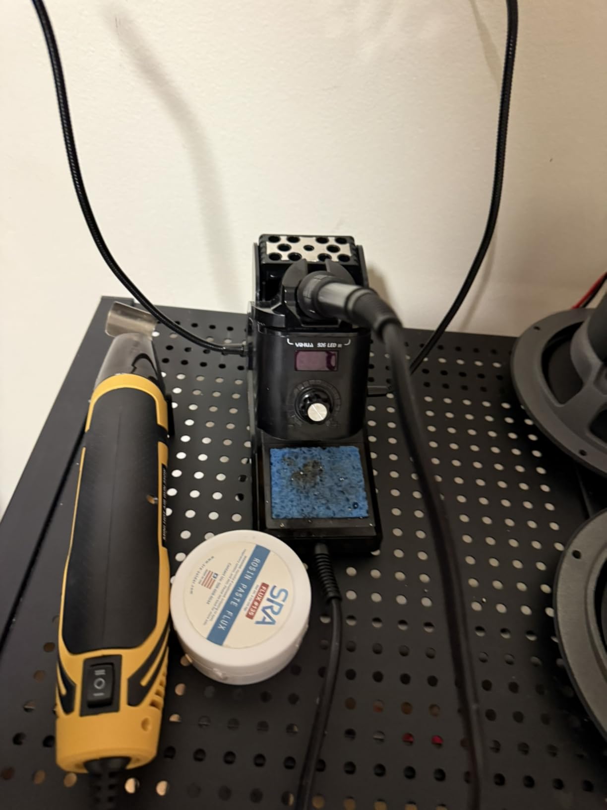 Preciva 902D V Soldering Station 2-in-1 SMD Hot Air Rework Station with LED, Memory Presets, Sleep, Calibration, °C/ºF | Includes Soldering Iron, Hot Air Gun, 5 Tips, 4 Nozzles, Holder, Solder Wire customer photo 1