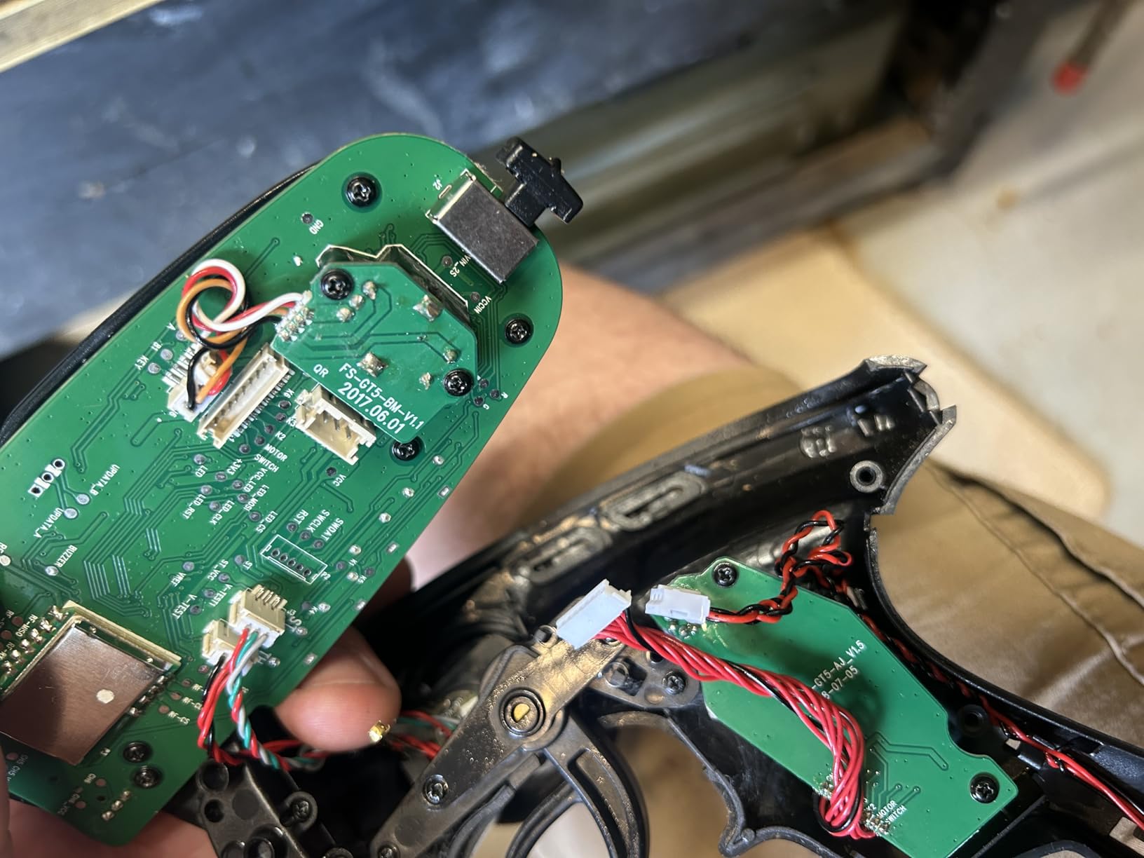 Preciva 902D V Soldering Station 2-in-1 SMD Hot Air Rework Station with LED, Memory Presets, Sleep, Calibration, °C/ºF | Includes Soldering Iron, Hot Air Gun, 5 Tips, 4 Nozzles, Holder, Solder Wire customer photo 2