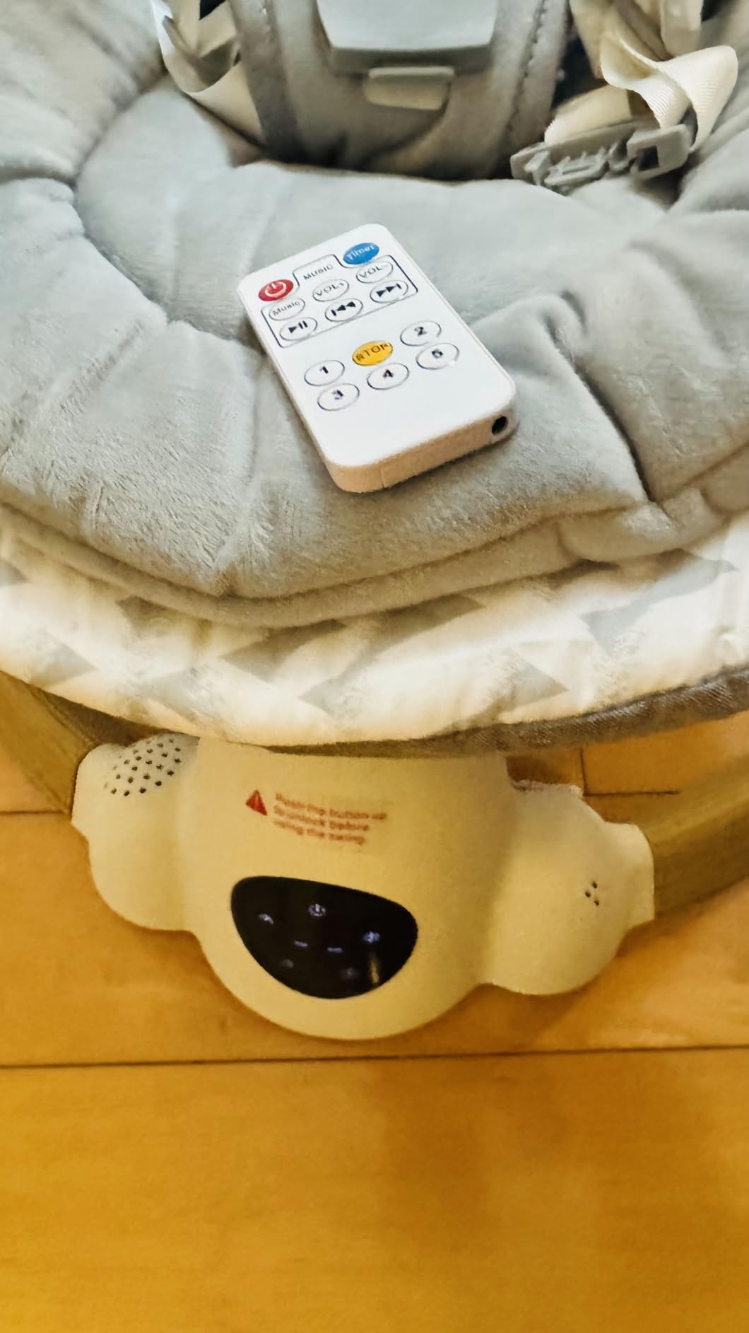 Baby Swing for Infants with 5 Swing Speeds, Portable Electric Baby Swing with Bluetooth, Remote Control & Touch Panel, 5-Point Harness, Indoor & Outdoor Use customer photo 1