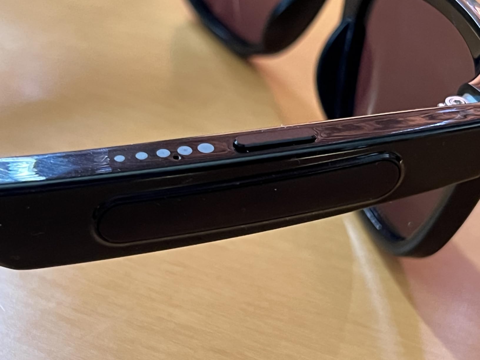 EarlySincere 2026 Ai Smart Glasses for Men Women, 8mp 4k Hd Camera Glasses, 410mah Battery, Supports Photo/Video/Audio Recording, Ai Voice Control, Ai Glasses with Bluetooth Calling(Blue Light) customer photo 1