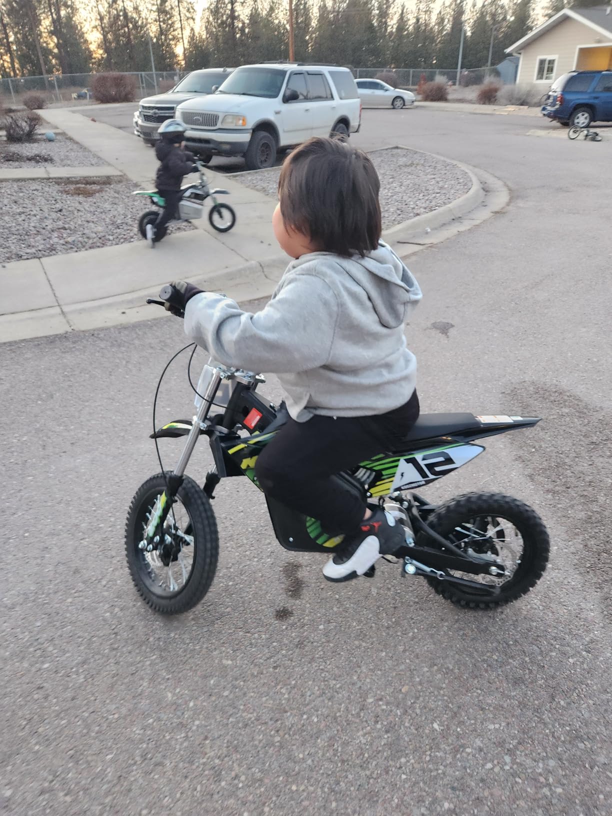 KOOZ HP112E PRO 36V 1000W Electric Dirt Bike for Kids, 3 Speed Modes Teen Electric Motorcycle Up to 20.6 MPH& 19 Miles Long-Range, Dual Suspension & Disc Brake, 16