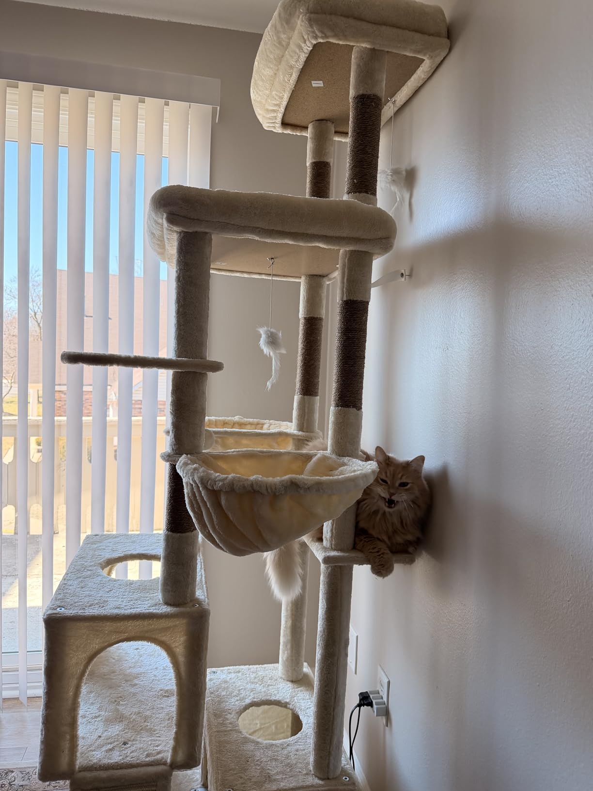 Globlazer Heavy Duty Cat Tree 78 inch Sturdy Cat Tower for 20lbs Large Adult Cats, Symmetrical Aesthetic Big Cat Tree with Extra Large Platform, 2 Scratching Boards, Z78, Beige customer photo 2