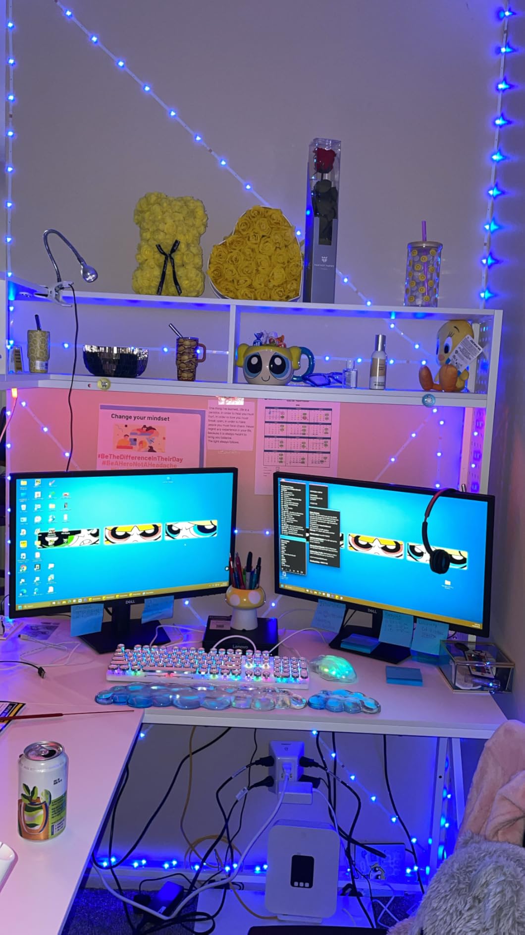 Redragon Wired Gaming Mouse, 24,000 DPI, 7 Programmable Button, 2 Side Buttons, 8 RGB LED Backlit Mode, Clear Transparent Shell, Light up Gamer Mice, Soft Cable for PC/Mac/Xbox customer photo 1