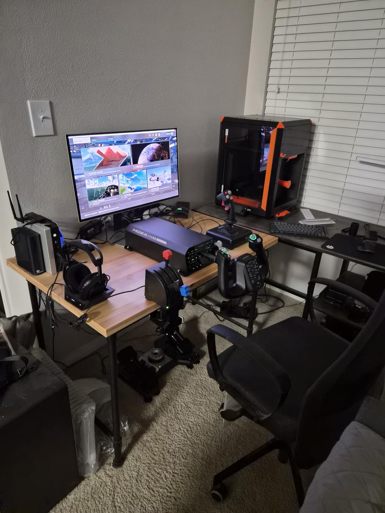 MOZA AY210 Force Feedback YOKE Base, realistic aviation control for flight simulations, 210N Push Force & 9Nm Torque, compatible with PC customer photo 1