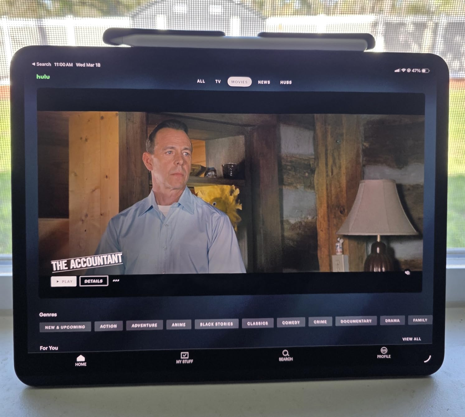 iPad Pro 13-inch (M5): Ultra Retina XDR Display, 256GB, 12MP Front/Back Camera, LiDAR Scanner, Wi-Fi 7 with Apple N1 + 5G Cellular with C1X chip, Face ID - Space Black customer photo 2