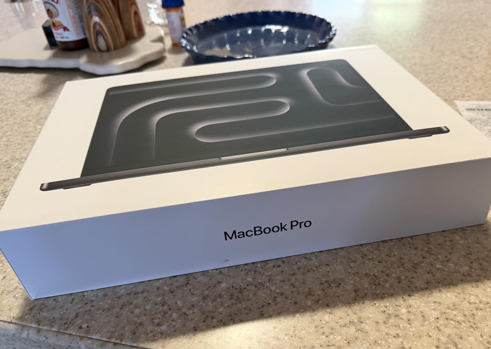 2025 MacBook Pro Laptop with Apple M5 chip with 10-core CPU and 10-core GPU: Built for AI, 14.2-inch Liquid Retina XDR Display, 16GB Unified Memory, 512GB SSD Storage; Space Black customer photo 1