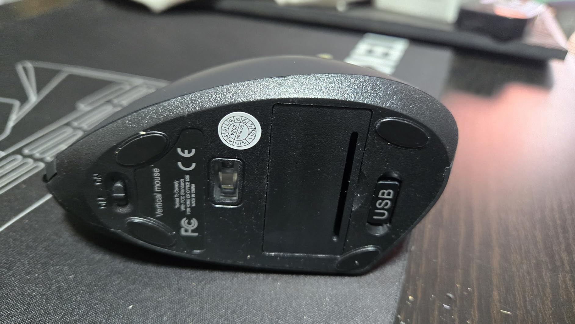 Lekvey Left Handed Ergonomic Mouse, Vertical Wireless Mouse for Left Hand, 2.4G USB Carpal Tunnel Lefty Mouse, 3 Adjustable DPI, 6 Buttons, for Laptop, PC, Computer, Mac, Windows, Desktop - Black customer photo 2