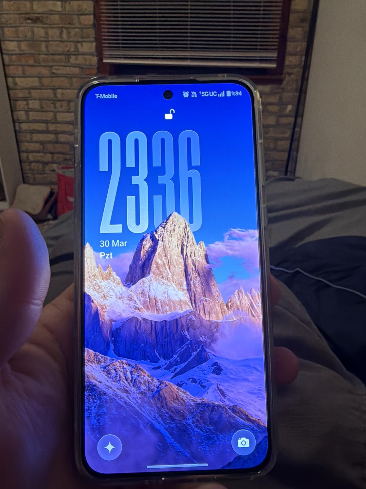 OnePlus 15R, 12GB RAM + 256GB Storage, Dual-SIM, Unlocked Android Smartphone, Snapdragon 8 Gen 5, 7400mAh Battery, Mint Breeze customer photo 1