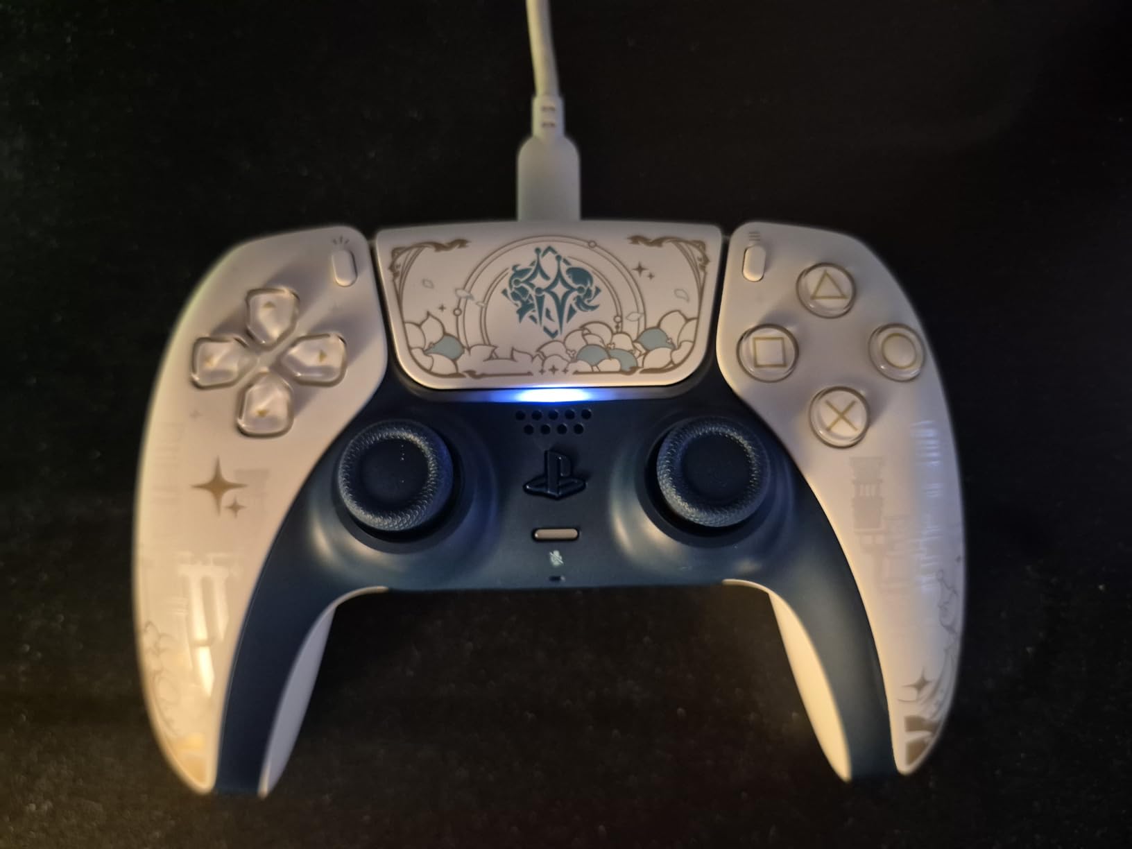 PlayStation DualSense™ Wireless Controller - for PS5, PC, MAC & Mobile customer photo 2