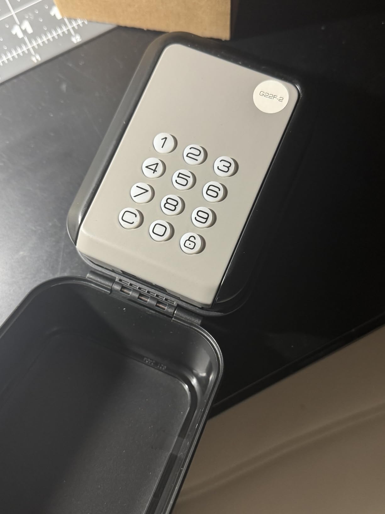 Smart Key Lock Box - Bluetooth APP(Tuya APP) Control & PIN Code, IP65 Weatherproof Wall Mounted Lock Box for Airbnb, Realtor, Home Office, Holds 5 Keys+3 Access Cards customer photo 1