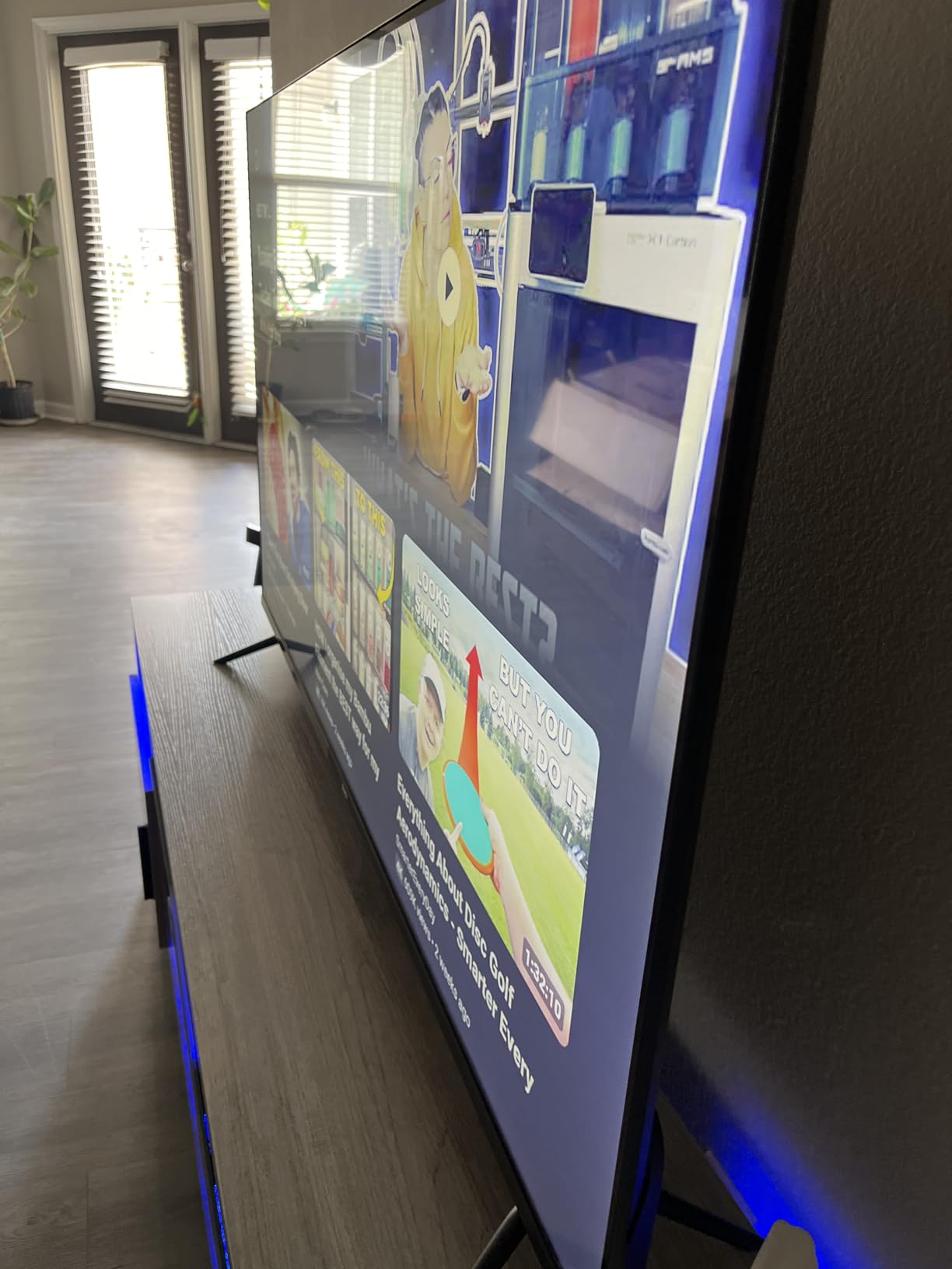 Roku Smart TV - 50-Inch Select Series, 4K HDR TV - Roku TV with Roku Remote - Flat Screen LED Television with Wi-Fi for Streaming customer photo 1