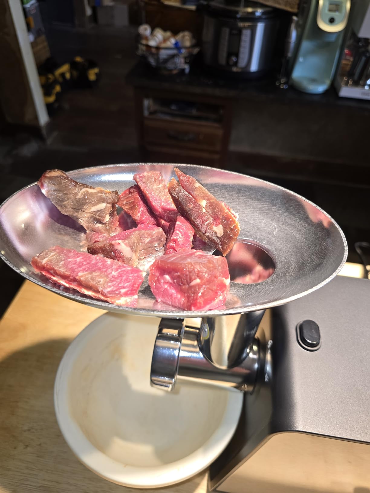 Electric Meat Grinder, 3200W Max Heavy Duty Stainless Steel Meat Mincer with 2 Blades, 3 Grinding Plates, 3 Sausage Stuffer Tubes & Kubbe Kit for Home & Kitchen & Deer Meat Processing Using customer photo 1