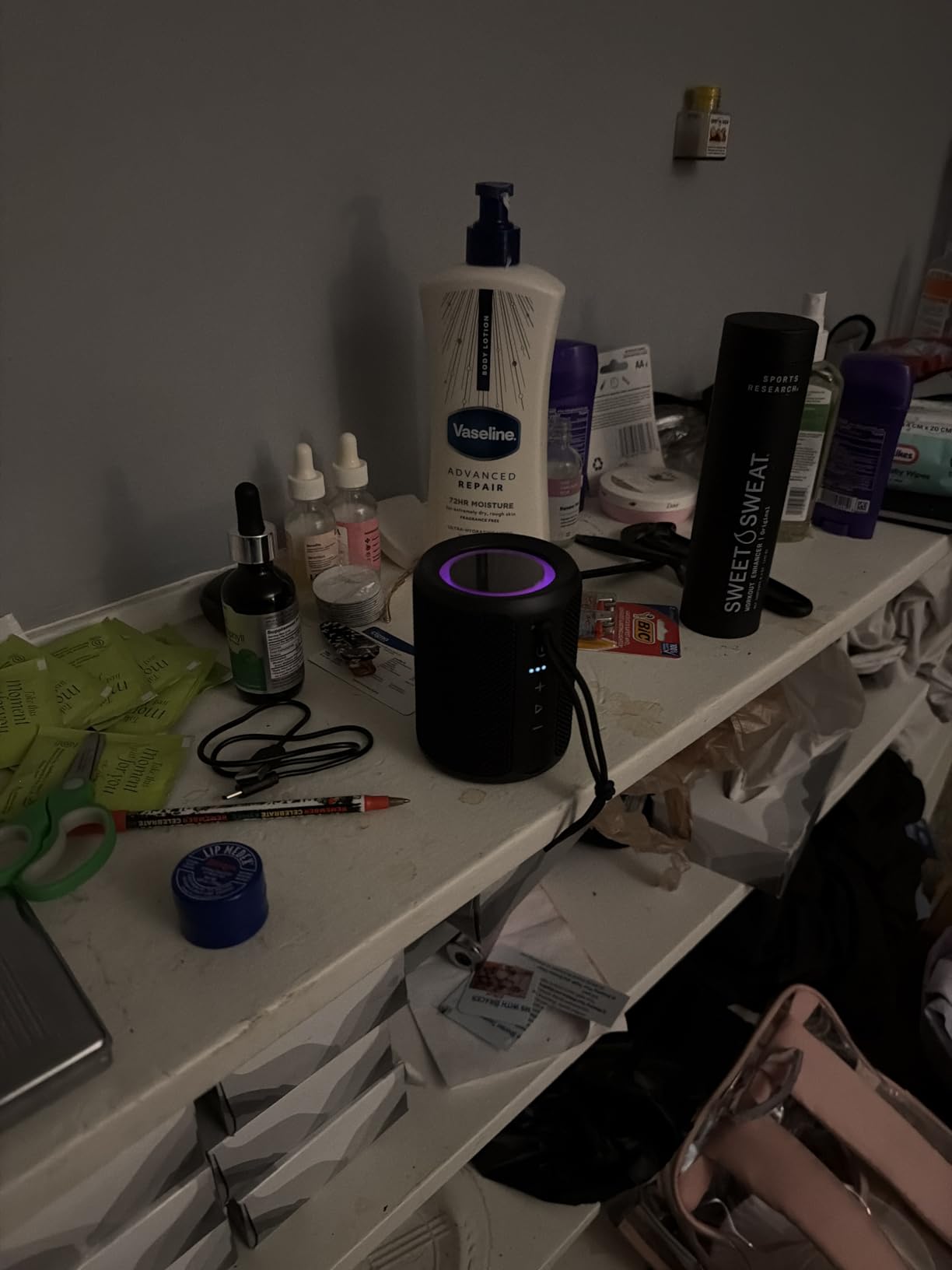 Portable Bluetooth Speaker, IPX7 Waterproof Wireless Speaker with 20W Loud Stereo Sound, 15H Playtime & Beat-Synced RGB Light, Small Outdoor Speaker for Shower, Pool, Beach, Hiking and Gifts customer photo 2