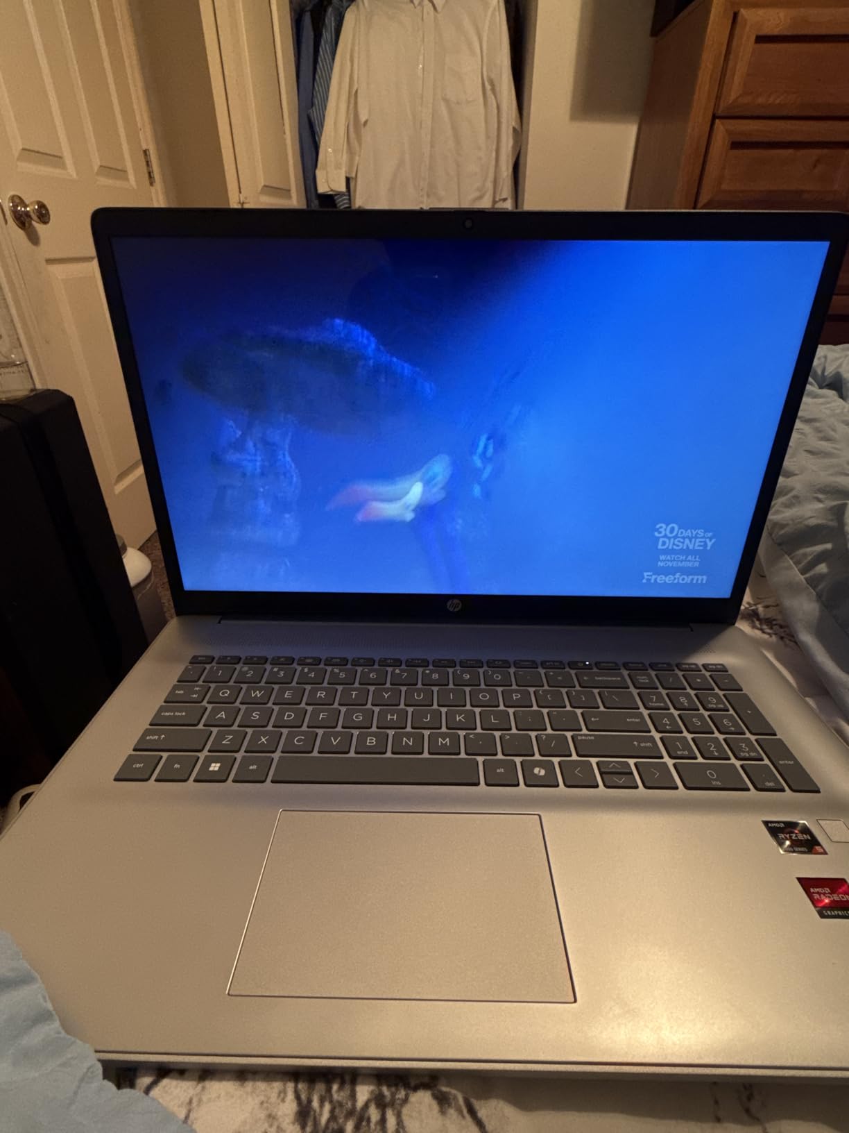 HP 17.3