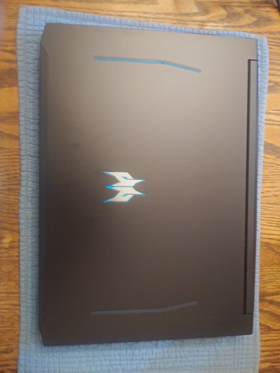 Acer Predator Helios Neo 16S AI Gaming Laptop, Intel Ultra 9 275HX, NVIDIA RTX 5070Ti, 12gigabytes GDDR7, 16