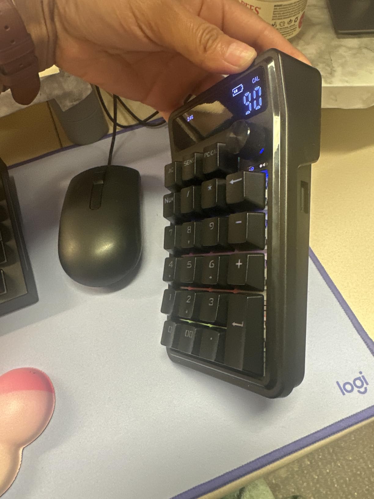 Redragon K733 PRO Wireless Gasket RGB Number Pad, 22 Keys Mechanical Numpad w/PC & Calculate Modes, 10 Digits Calculator Display, Knob Control, 5-Layer Noise Dampening, Creamy Custom Linear Switch customer photo 2