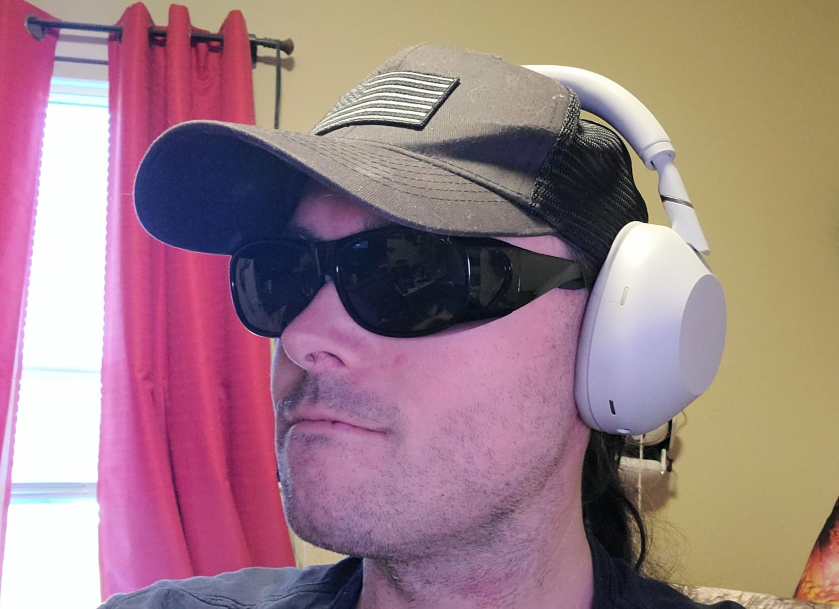 Sony WH-1000XM6 The Best Noise Canceling Wireless Headphones, HD NC Processor QN3, 12 Microphones, Adaptive NC Optimizer, Mastered by Engineers, Studio-Quality, 30-Hour Battery, Sand Pink (2026 Color) customer photo 1