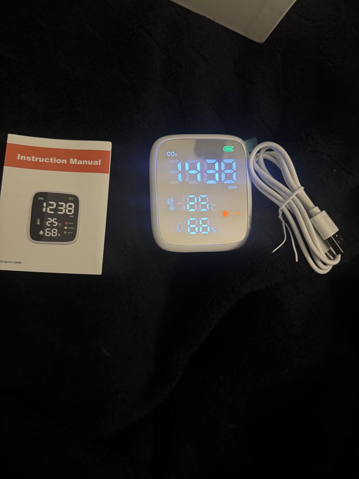 5-in-1 CO2 Carbon Dioxide Detector, Dienmern Portable Air Quality Monitor Indoor, 1600mAh Powerful Battery CO2 Monitor for CO2/Temp/Humidity, LED Display CO2 Detector for Travel/Office/Home/Grow Tents customer photo 2