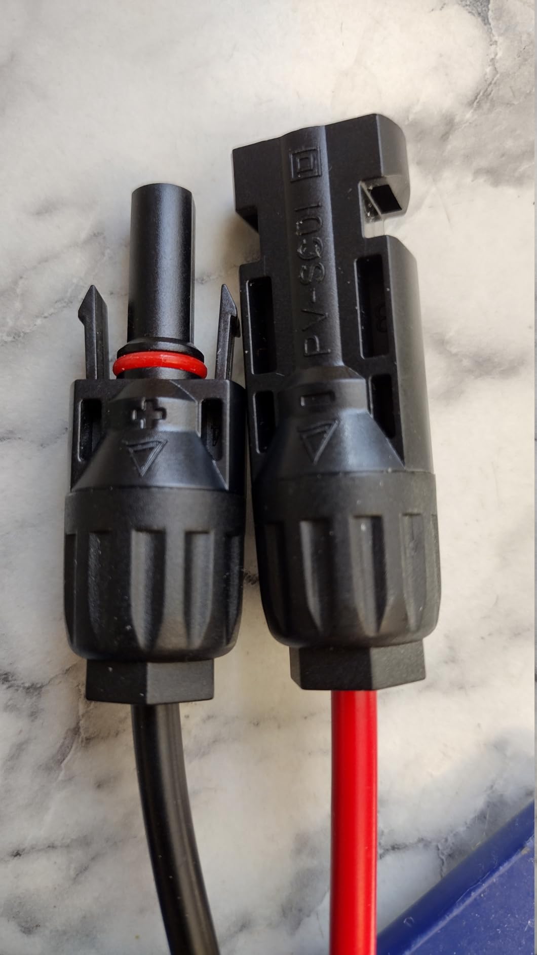 EBL 200W Portable Solar Panel for Power Station, Foldable Solar Charger w/ 4 Kickstands, IP65 Waterproof Solar Panel Kit w/DC XT60 Anderson Aviation Output for Outdoor RV Camper Blackout customer photo 2