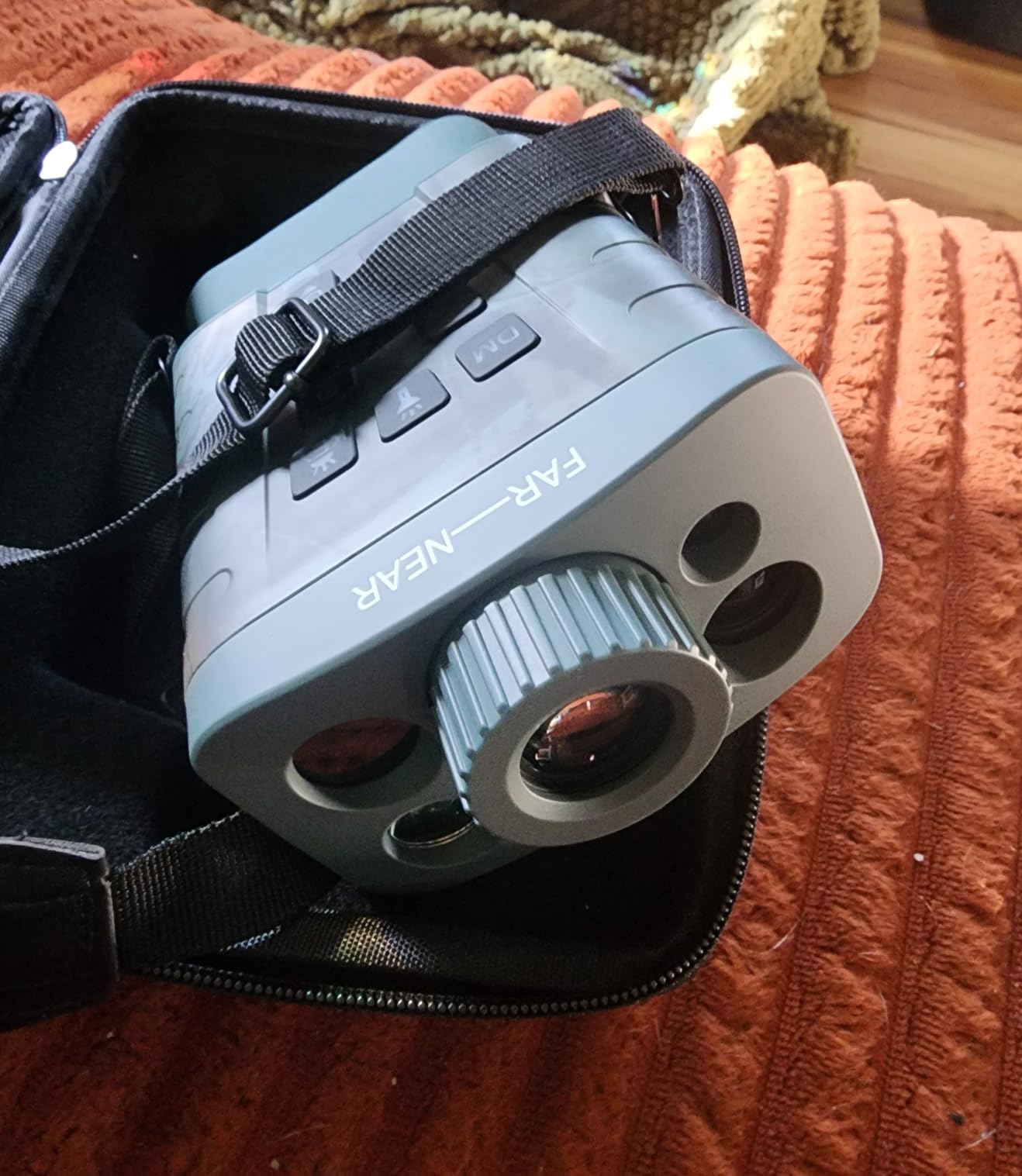 Night Vision Goggles with Rangefinder - 4K Video, 18X Zoom Night Vision Binoculars, 5000mAh Rechargeable, 64GB Card, 1200yd Rangefinder & 1968ft Night Vision - for Security, Wildlife Observation customer photo 2