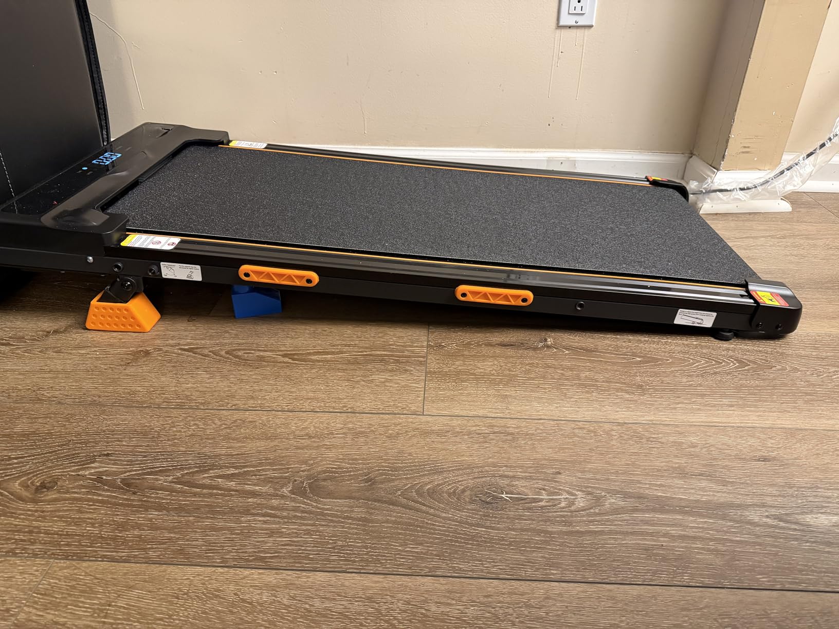 16% Incline Walking Pad Treadmills for Home Small, 4-in-1 Under Desk Treadmill with Handles, Foldable Treadmill with 2.5 HP Quiet Brushless, 330 LBS Capacity customer photo 1