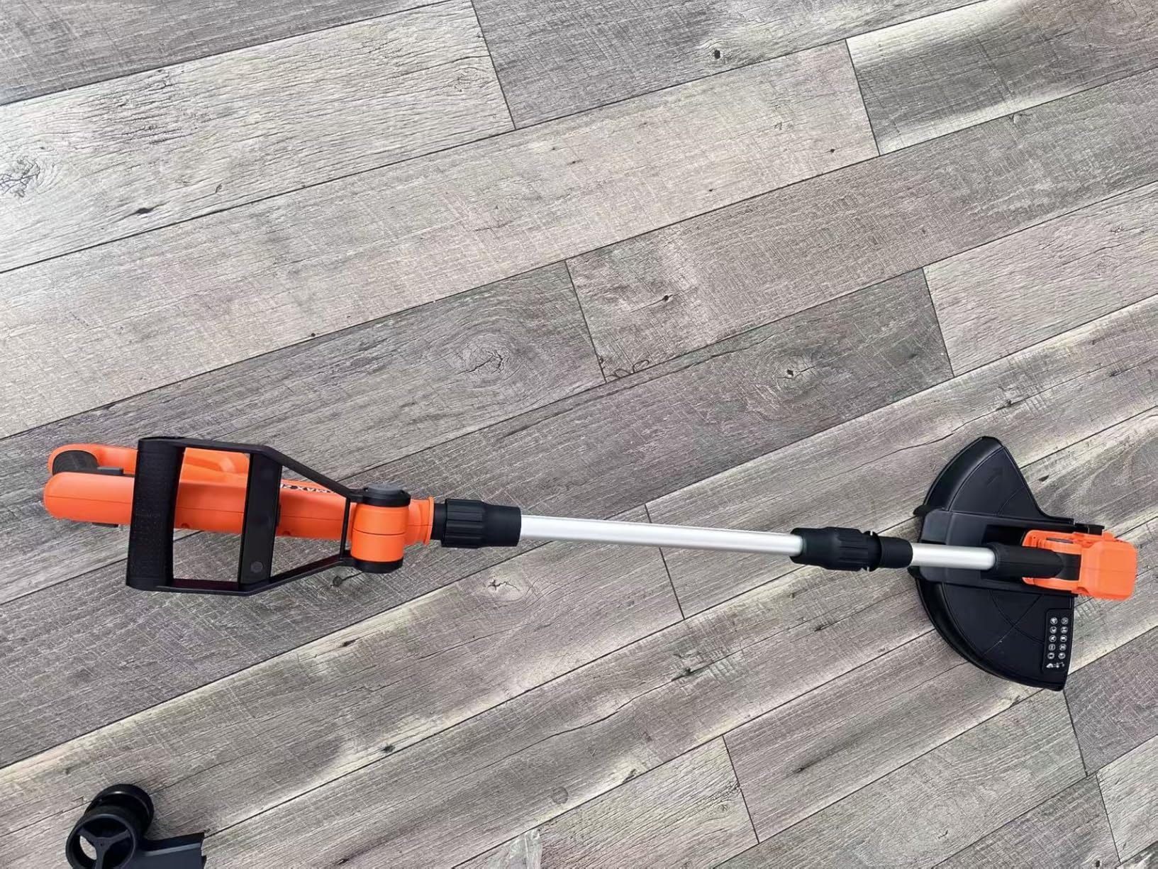 VARSK 12 Inch 20V Cordless Weed Wacker with Automatic Line Feed, 2 in 1 String Trimmer and Edger, Includes 2 X 2.0Ah Batteries/1 X Charger/6 X Replacement Spools, Weed Eater for Lawn, Garden customer photo 1