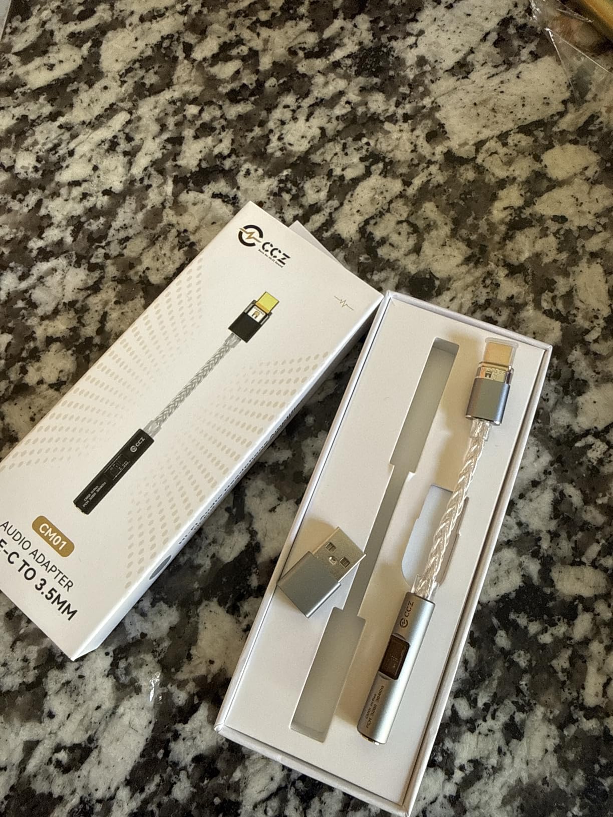 2026 Latest USB C DAC Audio Adapter with Headphone Amplifier, USB C to 3.5mm Audio Adapter for Wired Headphones, Hi-Res Type C DAC Compatible with iPhone 15, Android, Laptop & Tablet (DAC black) customer photo 2