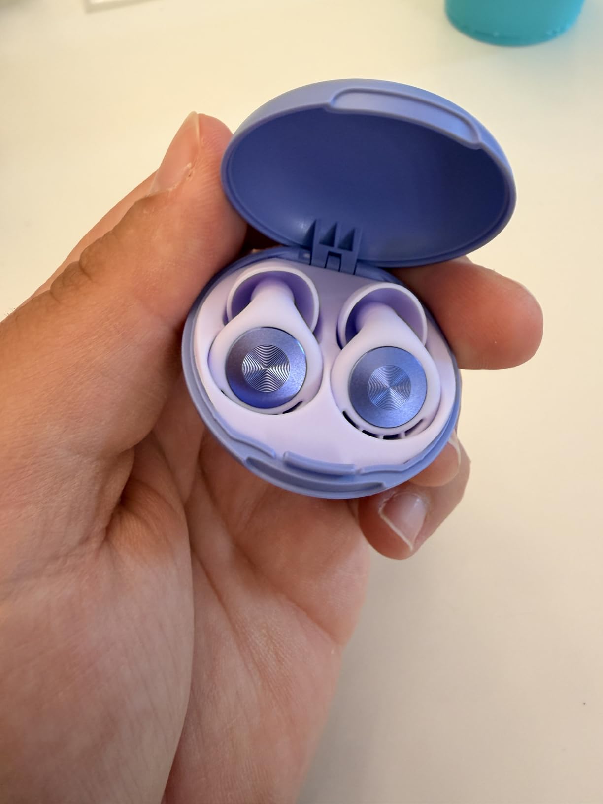 Ear Plugs for Sleeping 50dB Earplugs Noise Cancelling Ear Plugs for Noise Reduction Concerts Soft Reusable Silicone Earplugs for Snoring Side Sleepers Shooting Airplanes with 7 Eartips Case MatteBlack customer photo 1