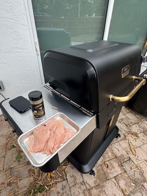 Ninja FlexFlame ProConnect Grill & Smoker | 5-in-1 Smart Cooking System | Electric & Propane | App-Connected | 3-Burner Digital Control | Roast, Griddle & Pizza Maker | Black/Gold | PG305 customer photo 1