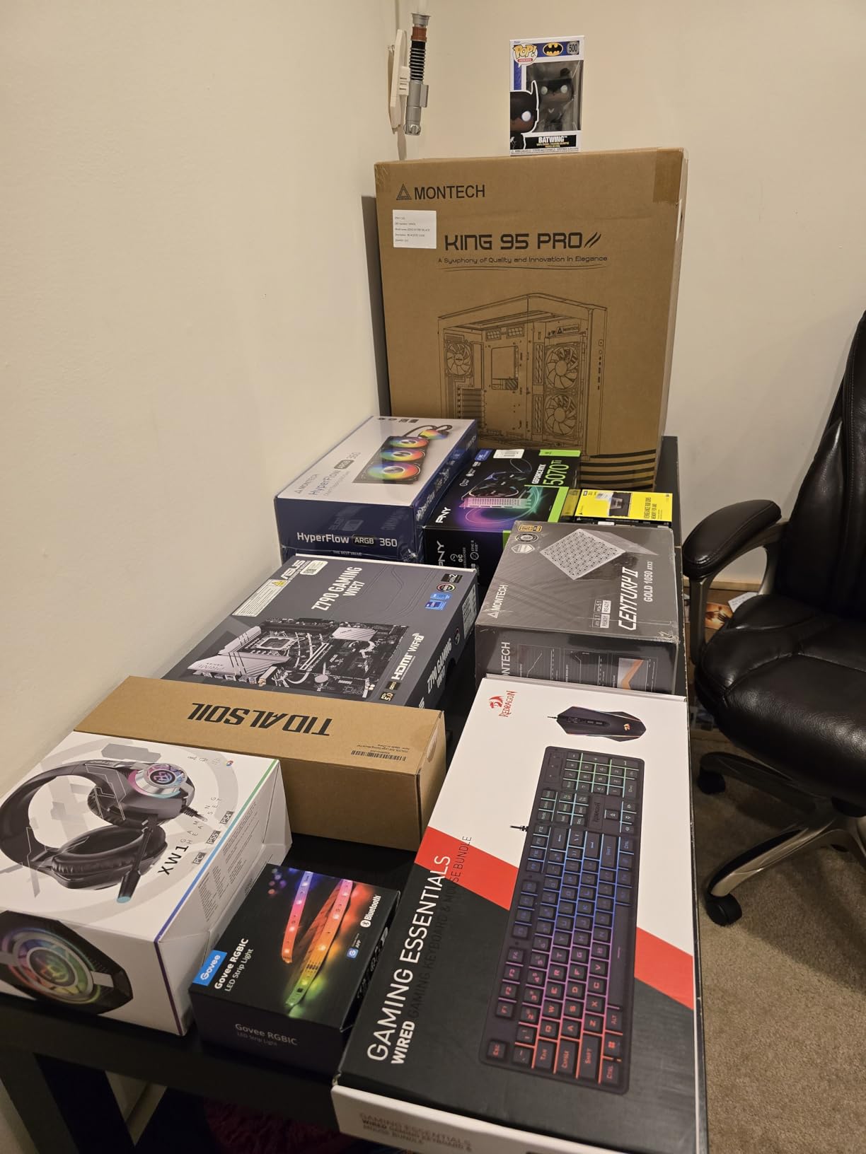 Redragon Updated S107WP Gaming Keyboard and Mouse, RGB Gaming Keyboard and 10000 DPI Mouse Combo with 25-Key Anti-Ghosting, 1K Hz Programmable Mice with Software, Plug & Play to PC, Laptop - Pink customer photo 1