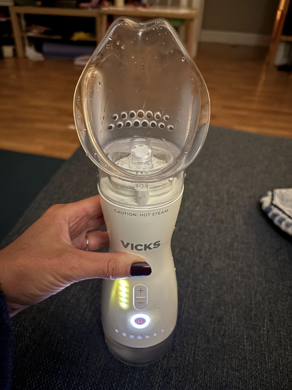 Vicks Portable Cordless Sinus Inhaler Handheld Steam Inhaler for Sinus Pressure & Allergy Relief, Non-Medicated Steam, Rechargeable Battery, 5 Adjustable Settings, Compatible with Vicks VapoPads customer photo 1