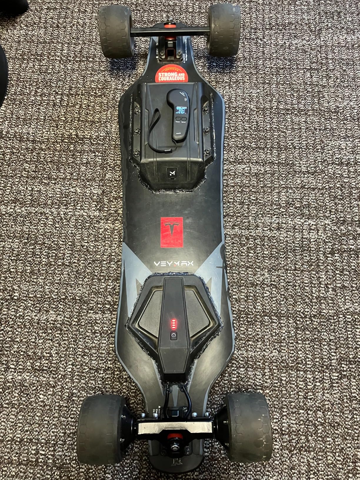 VeyMax X4/Cejour/Mini2 Electric Skateboard with Remote, 29 Mph Top Speed, 1100W Hub Motor, Electric Longboard for Adults & Teens Beginners customer photo 1